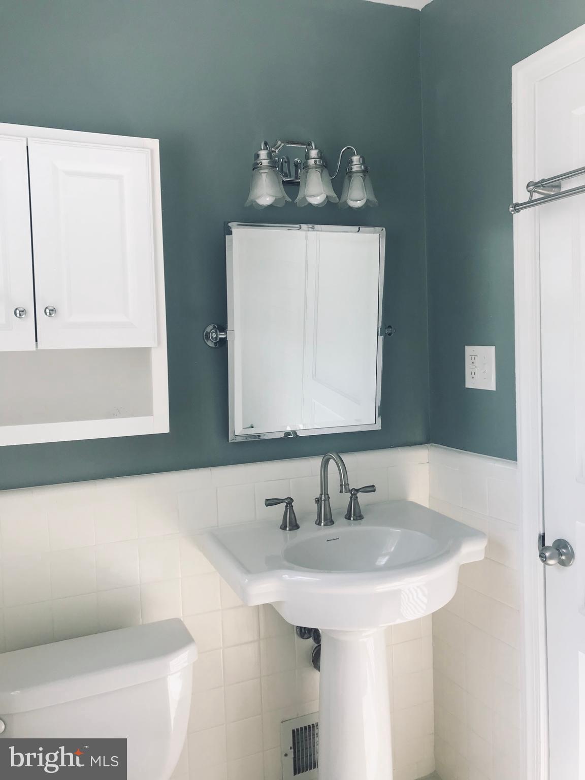 JEFFERSON MANOR - Residential Lease