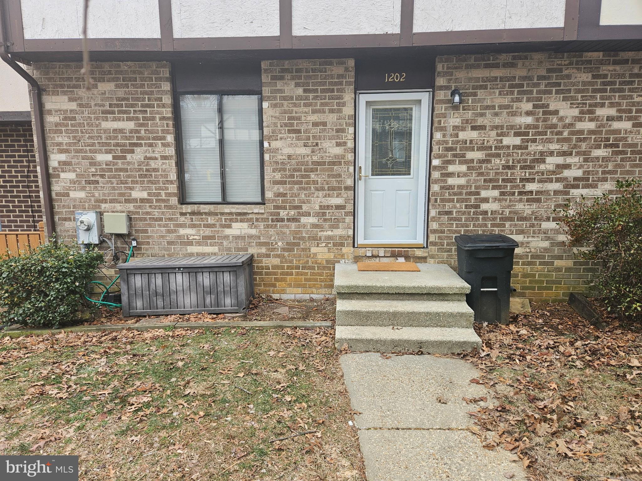 1202 HEARTWOOD