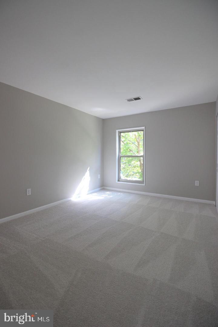 CANTERBURY SQUARE - Residential Lease