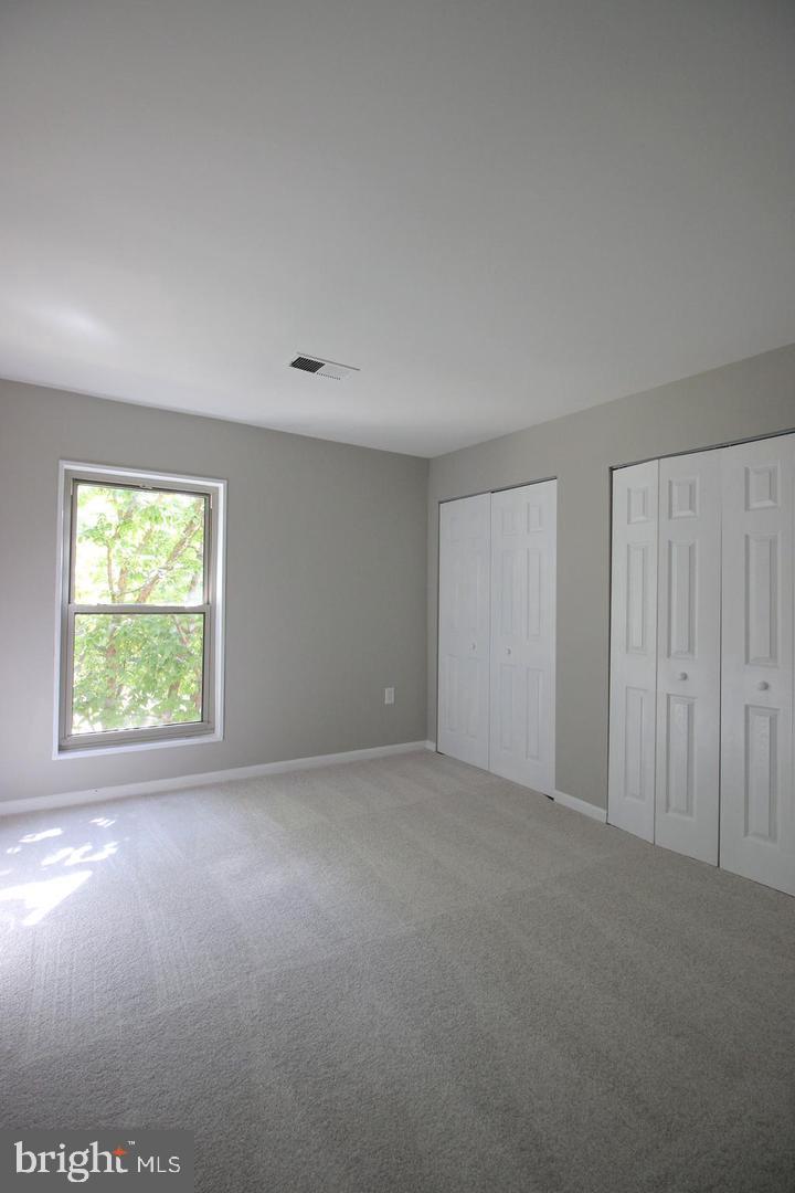 CANTERBURY SQUARE - Residential Lease