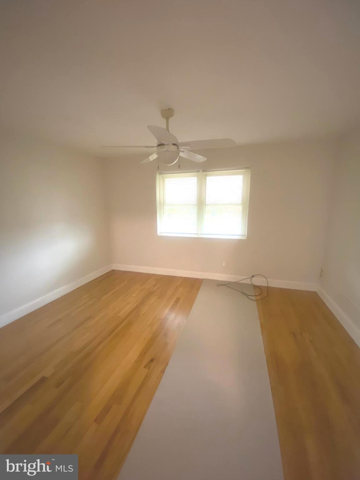 WOODMERE - Residential Lease