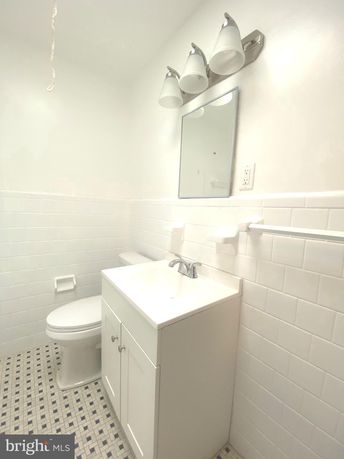 WOODMERE - Residential Lease