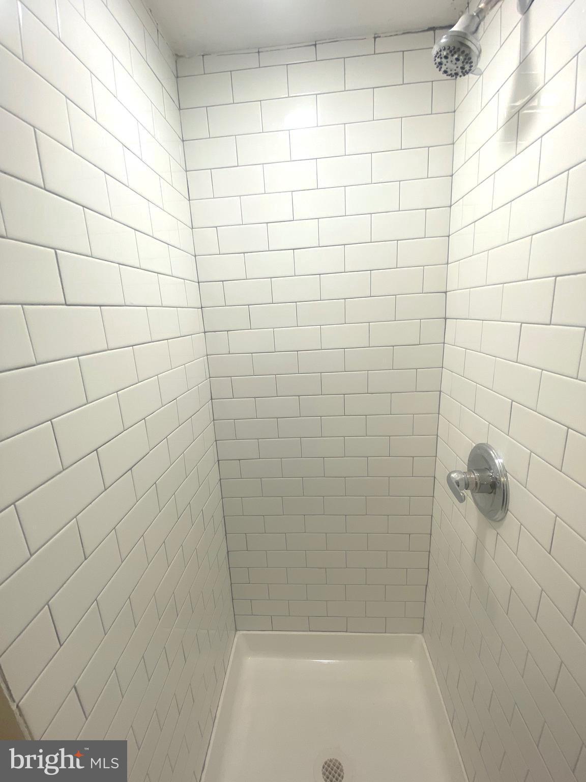 WOODMERE - Residential Lease