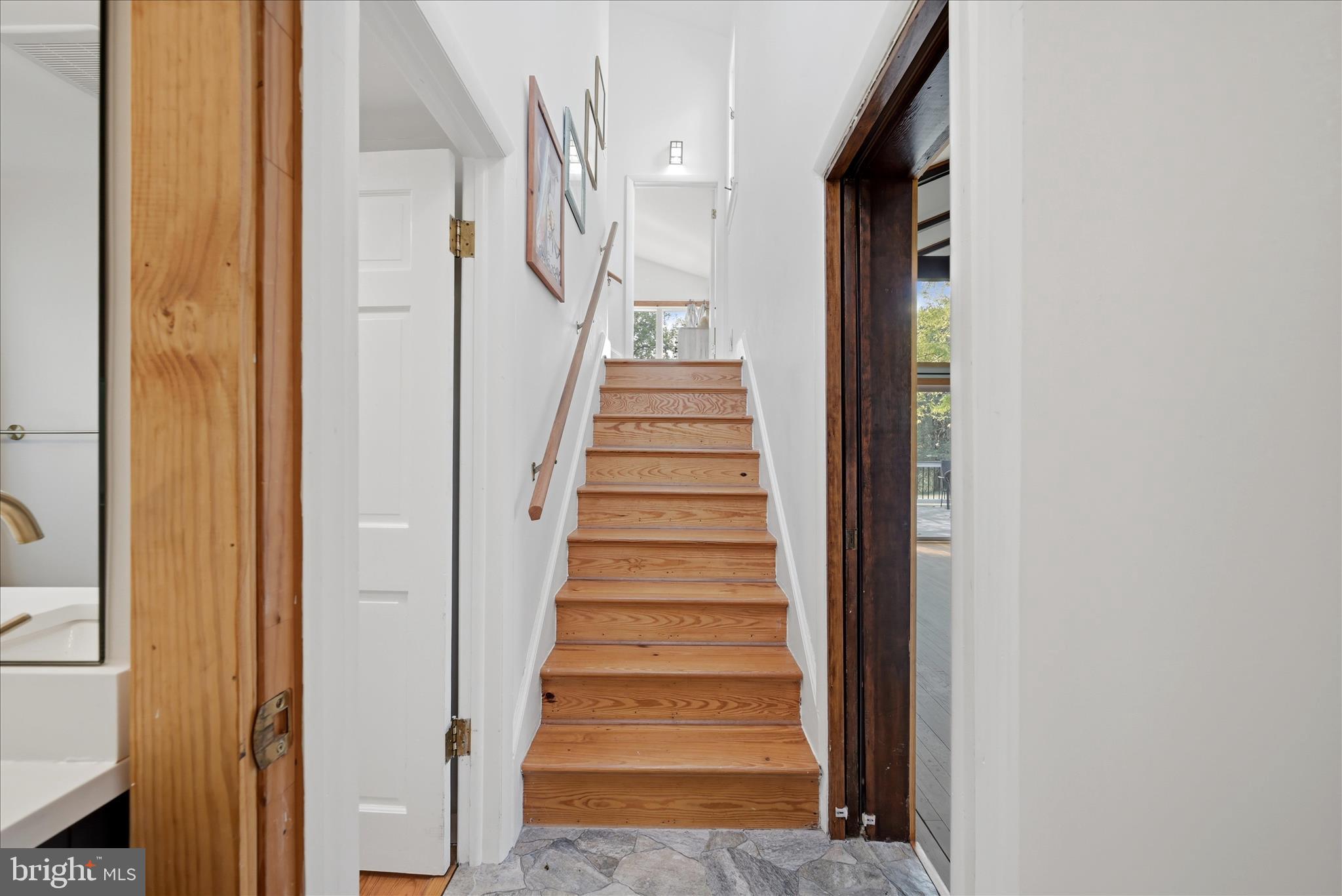 CALMES NECK ESTATES - Residential