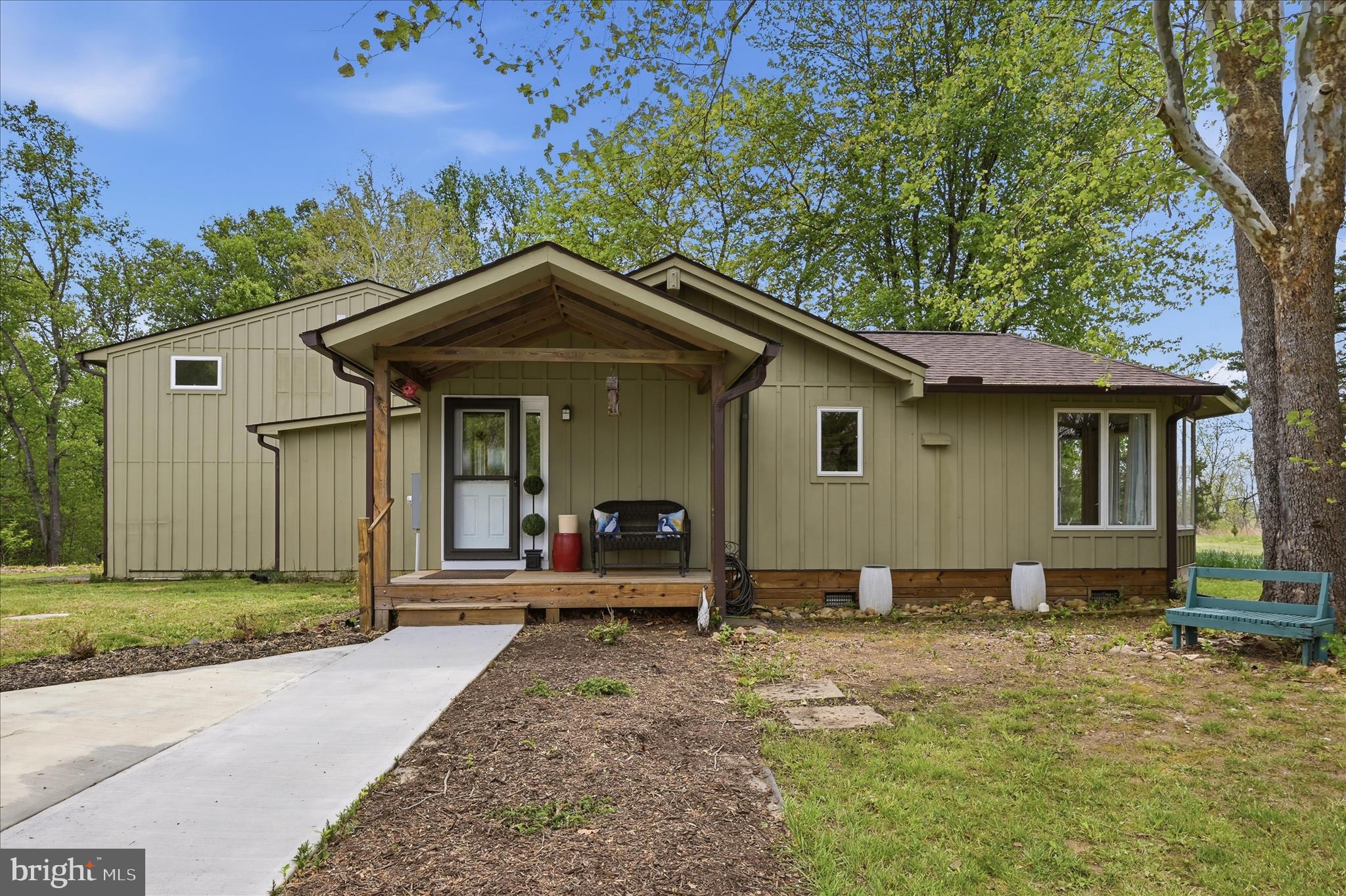 CALMES NECK ESTATES - Residential