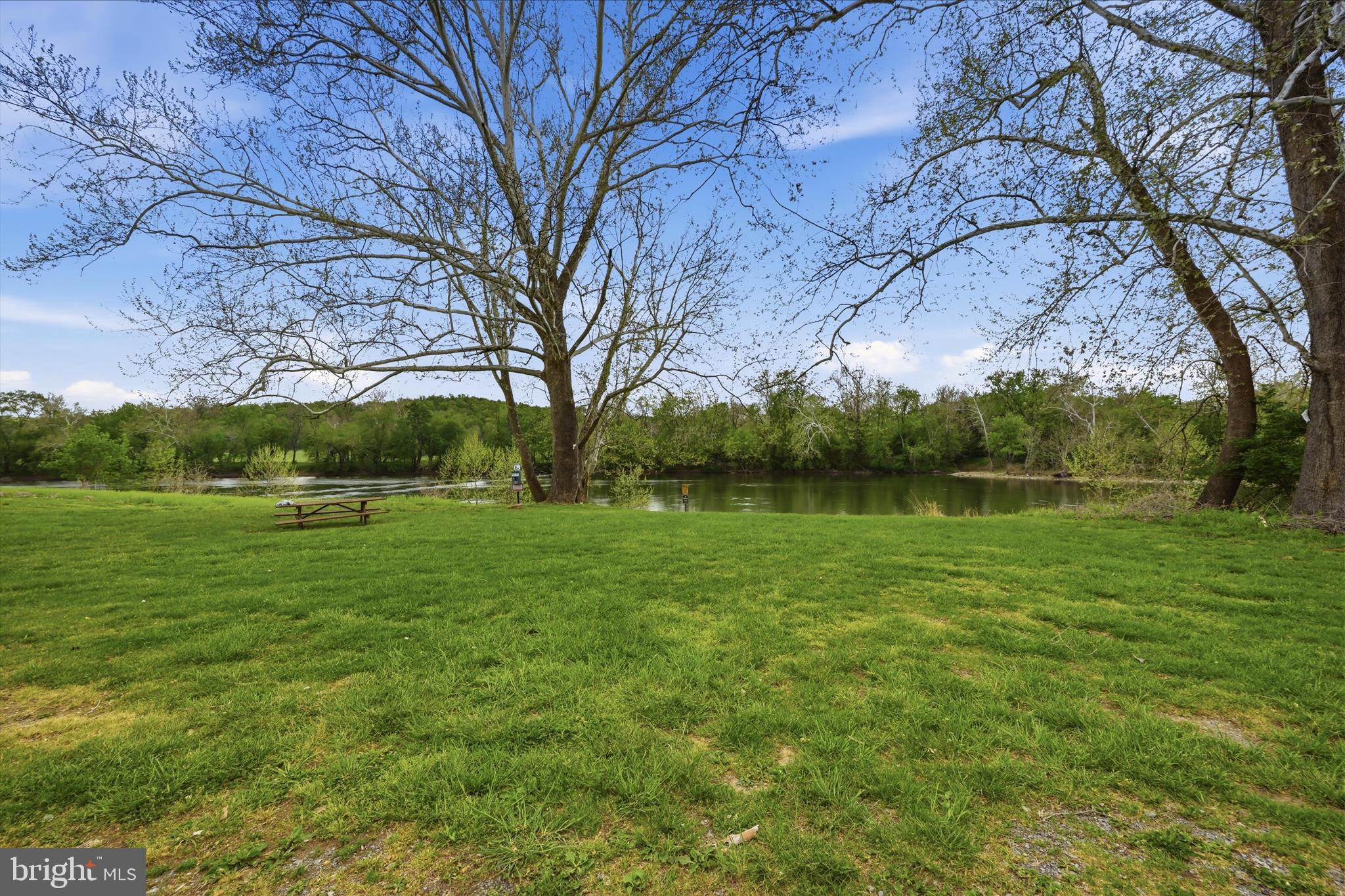 CALMES NECK ESTATES - Residential