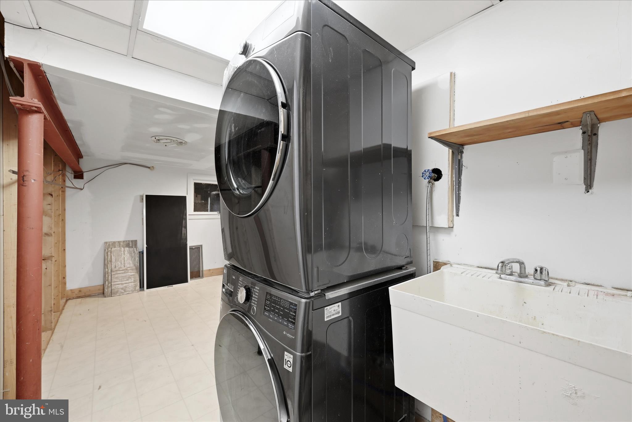 CALMES NECK ESTATES - Residential