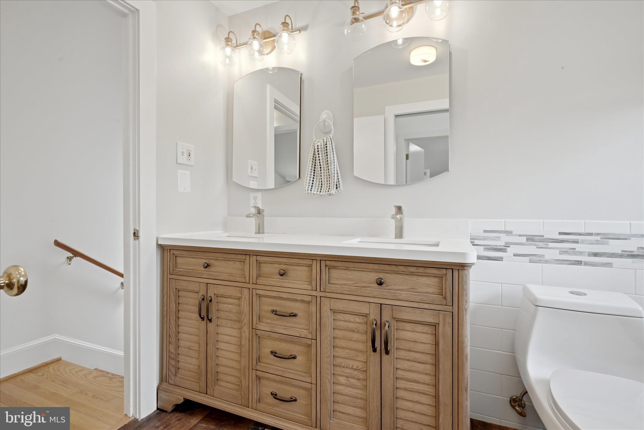 CALMES NECK ESTATES - Residential