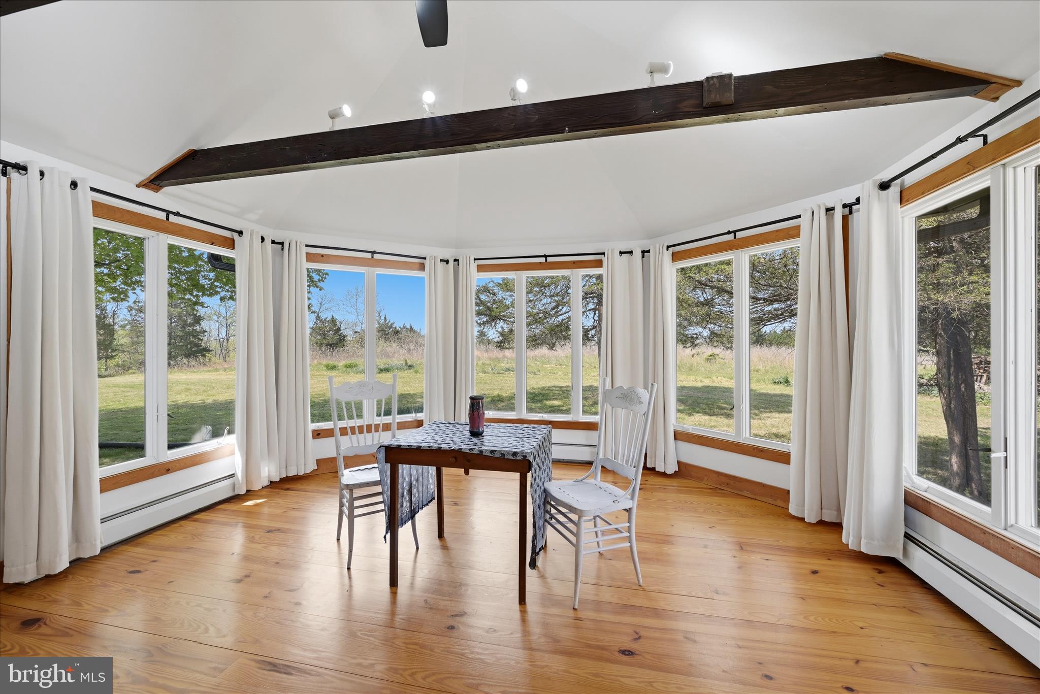 CALMES NECK ESTATES - Residential