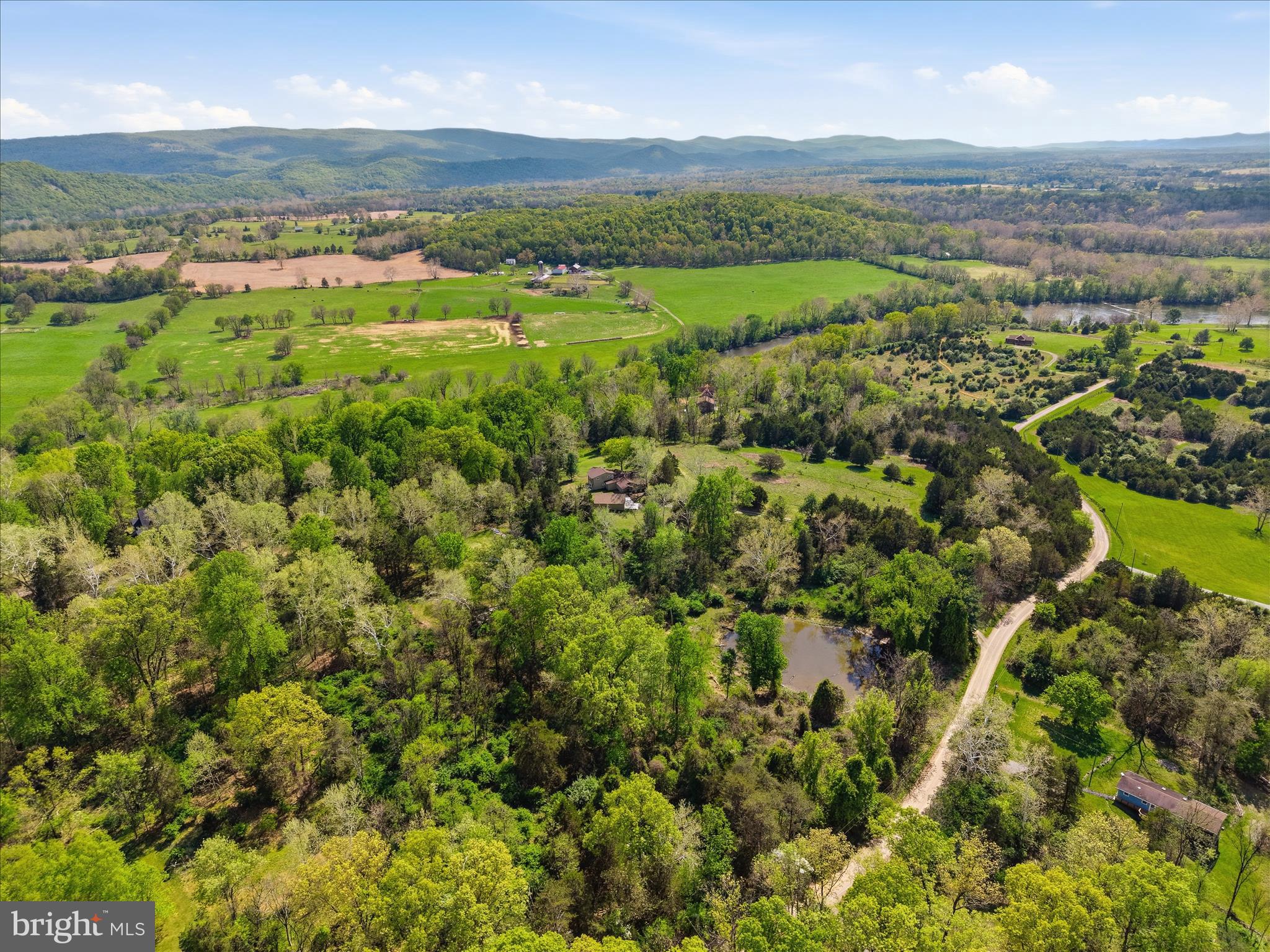 CALMES NECK ESTATES - Residential