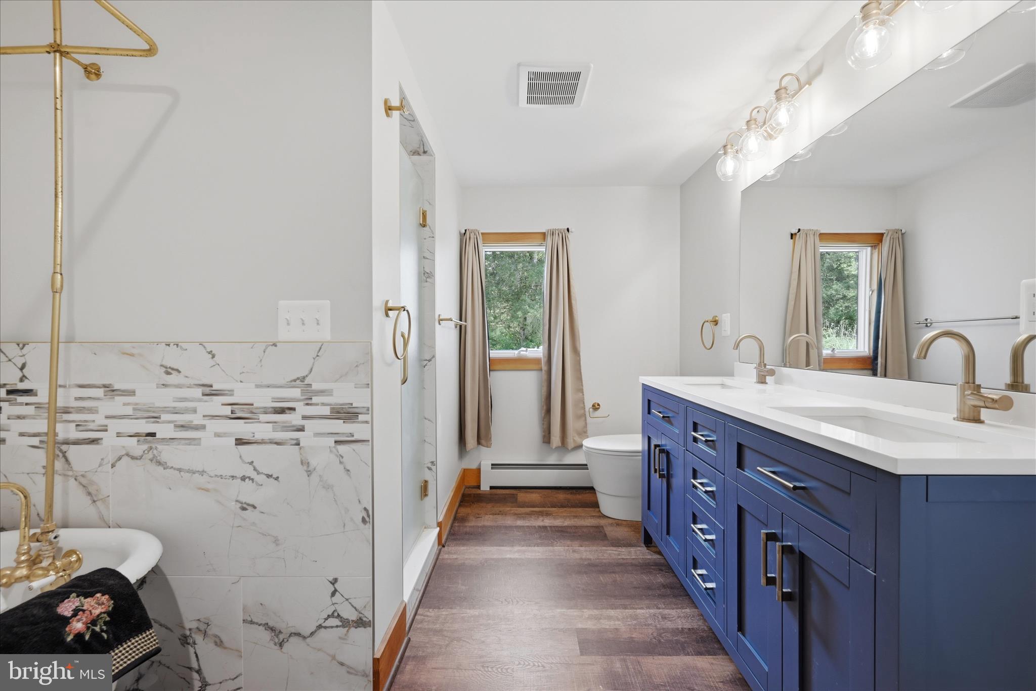 CALMES NECK ESTATES - Residential