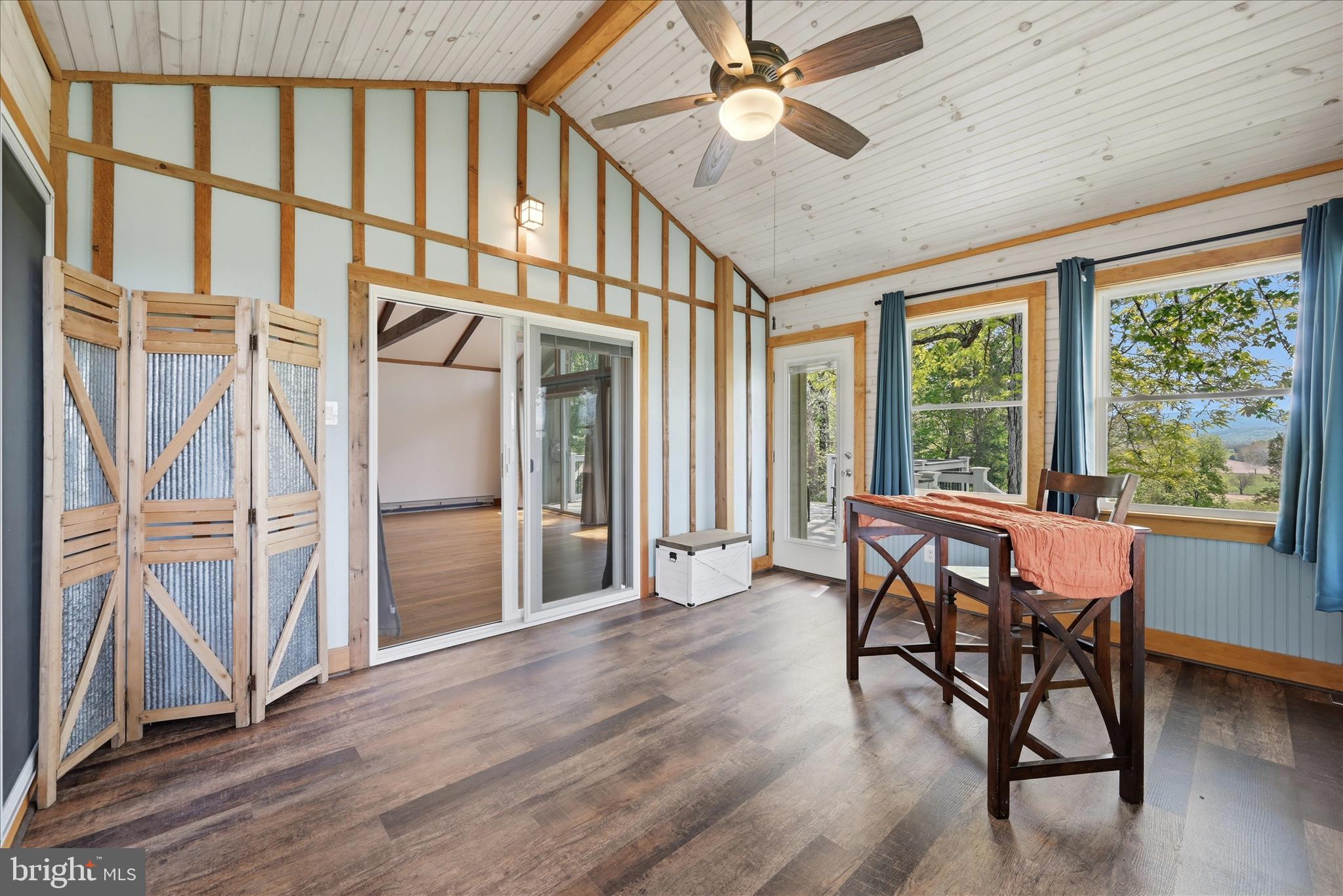 CALMES NECK ESTATES - Residential