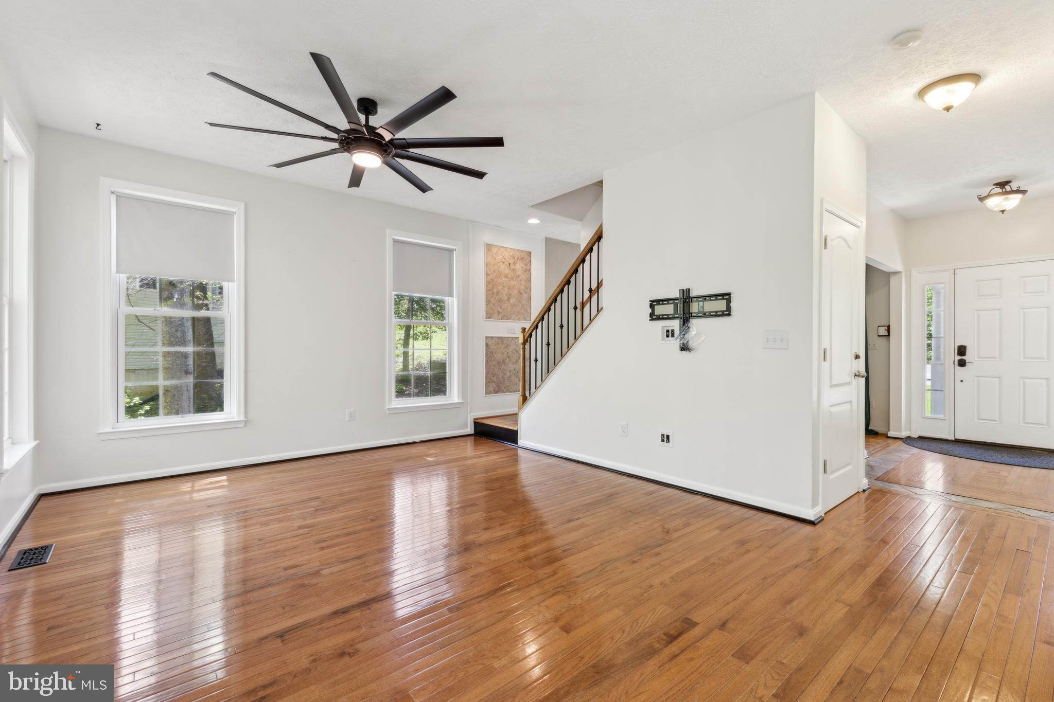 PRESIDENTIAL LAKES - Residential