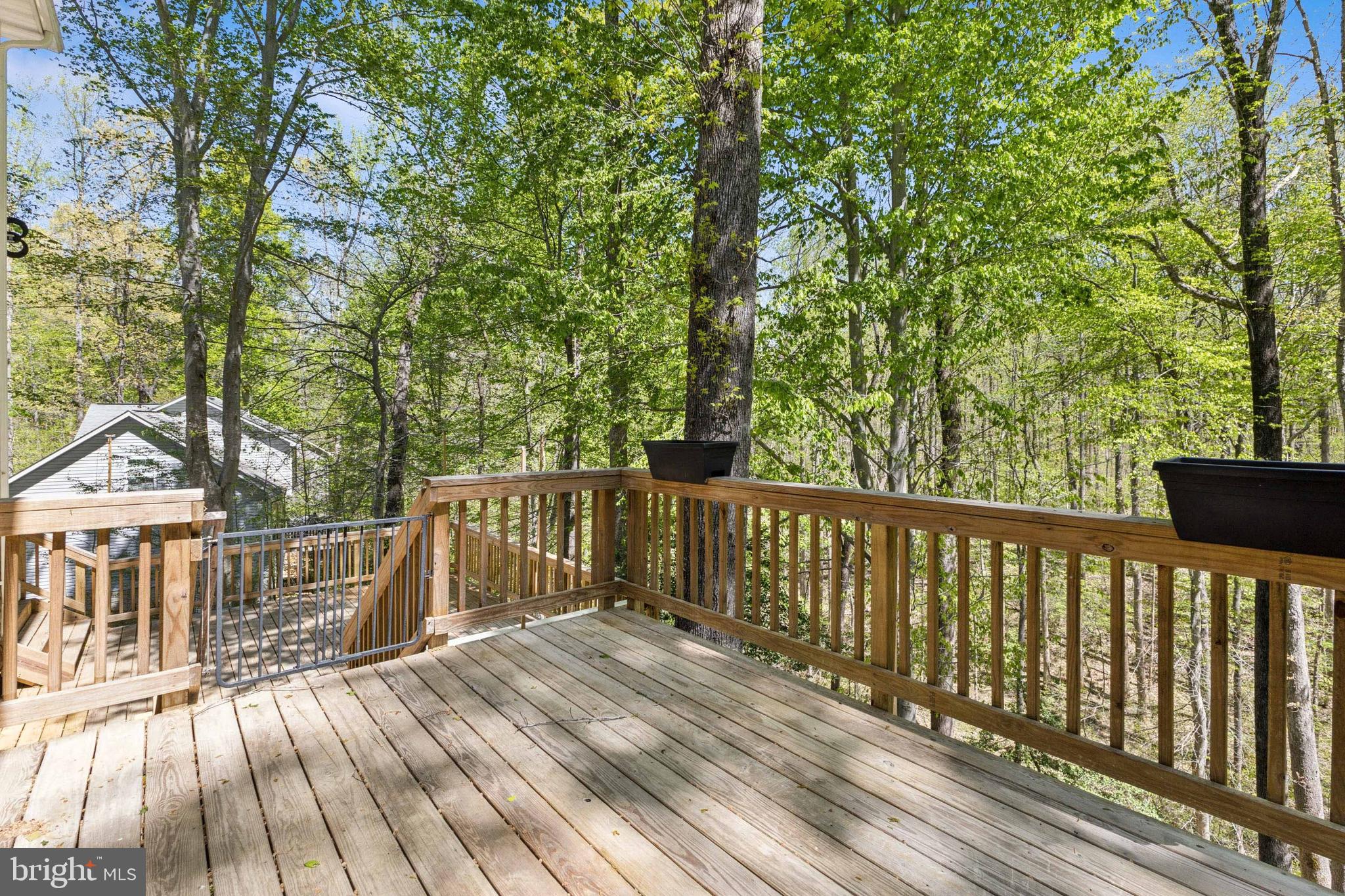 PRESIDENTIAL LAKES - Residential