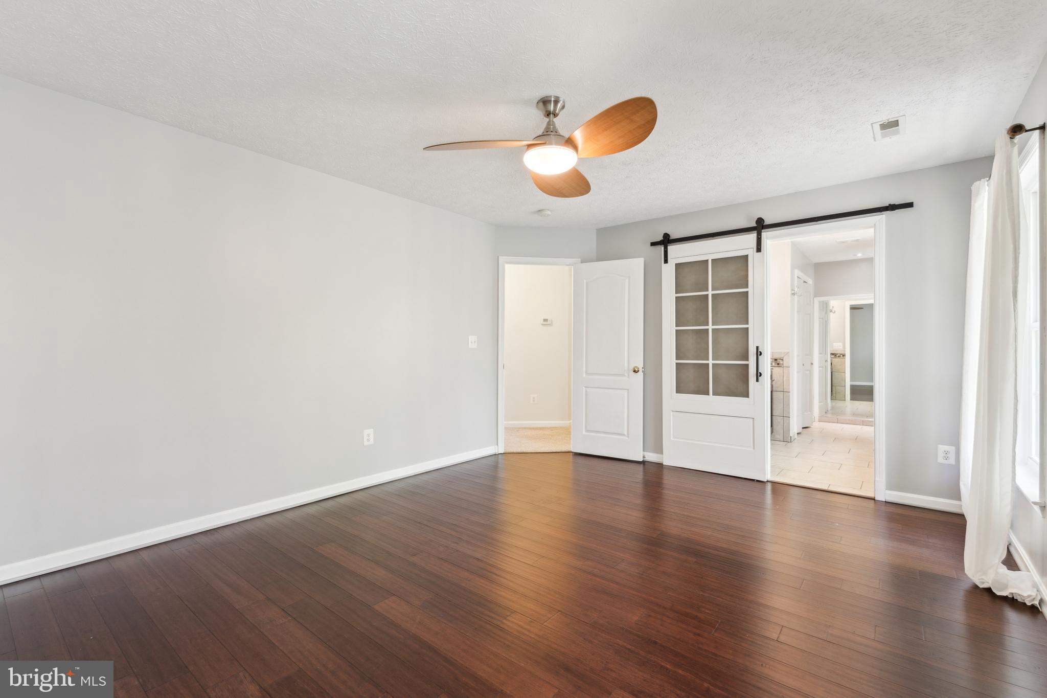 PRESIDENTIAL LAKES - Residential