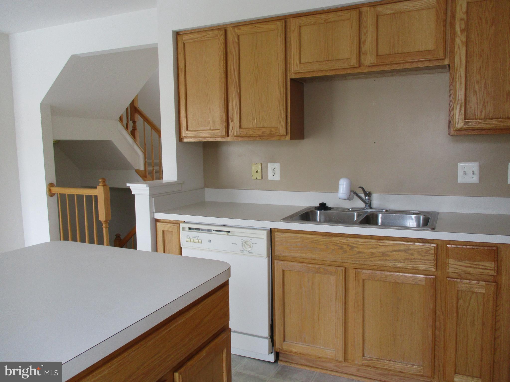 LAKELAND PLACE - Residential