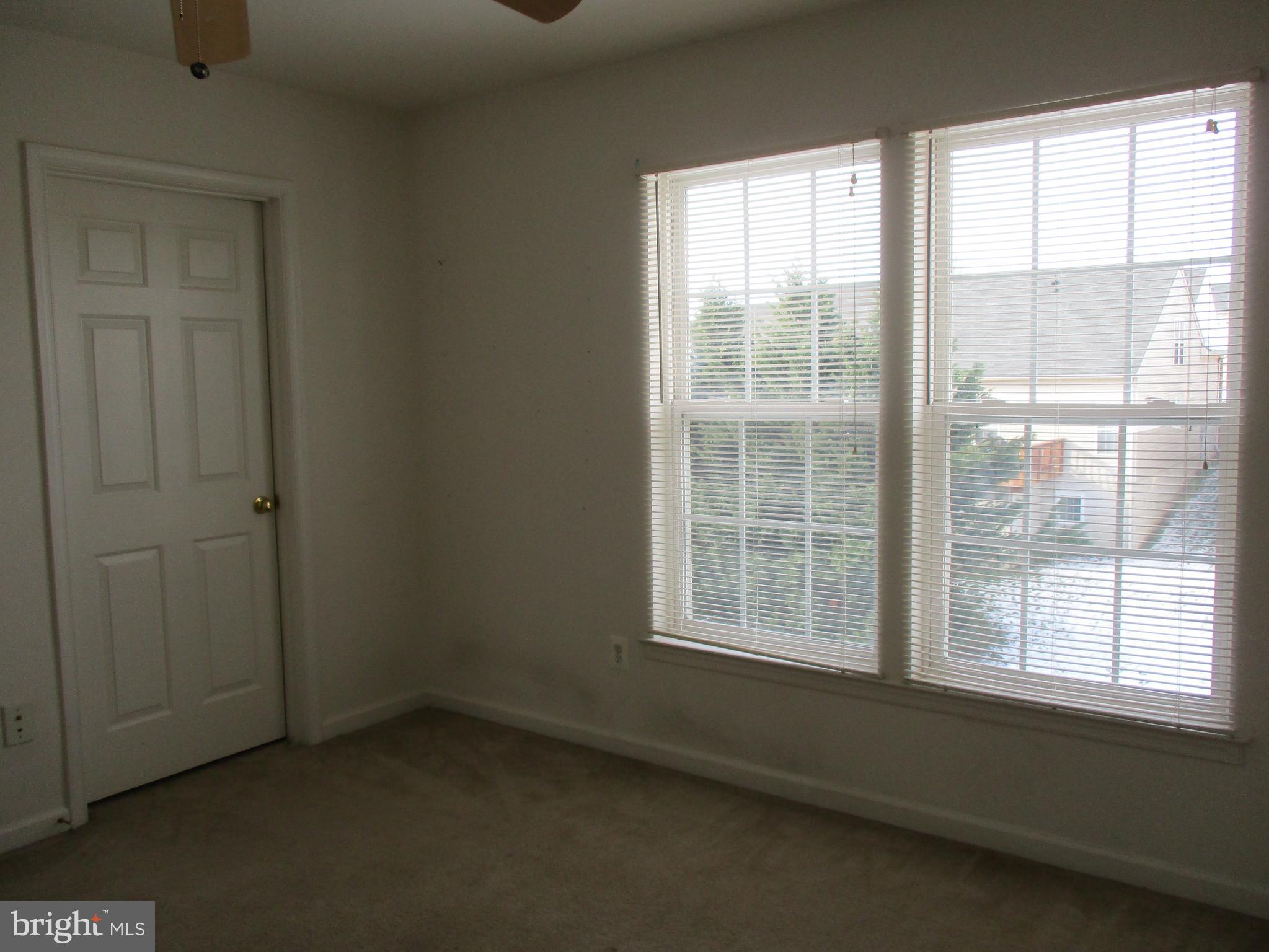 LAKELAND PLACE - Residential