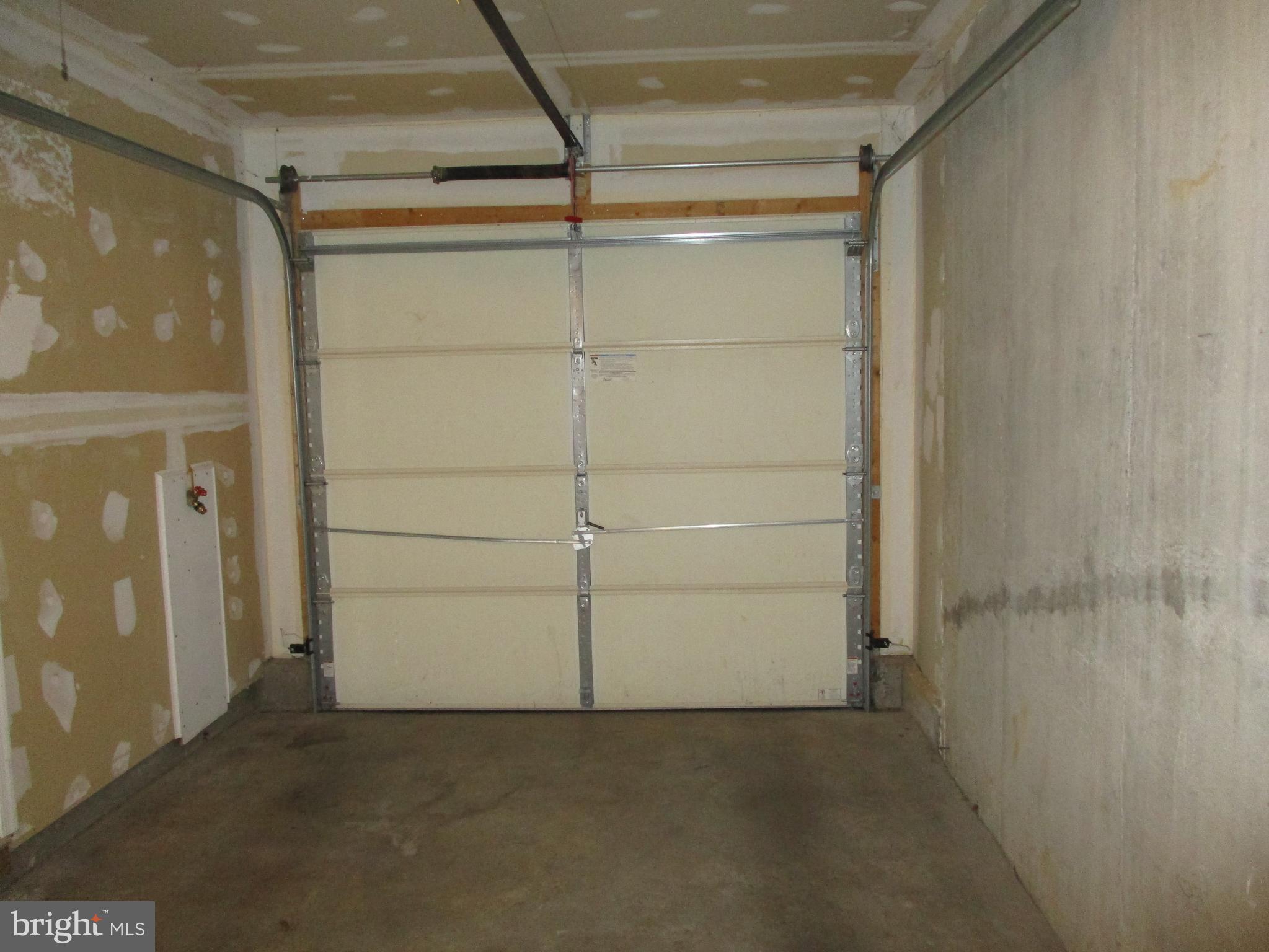 LAKELAND PLACE - Residential