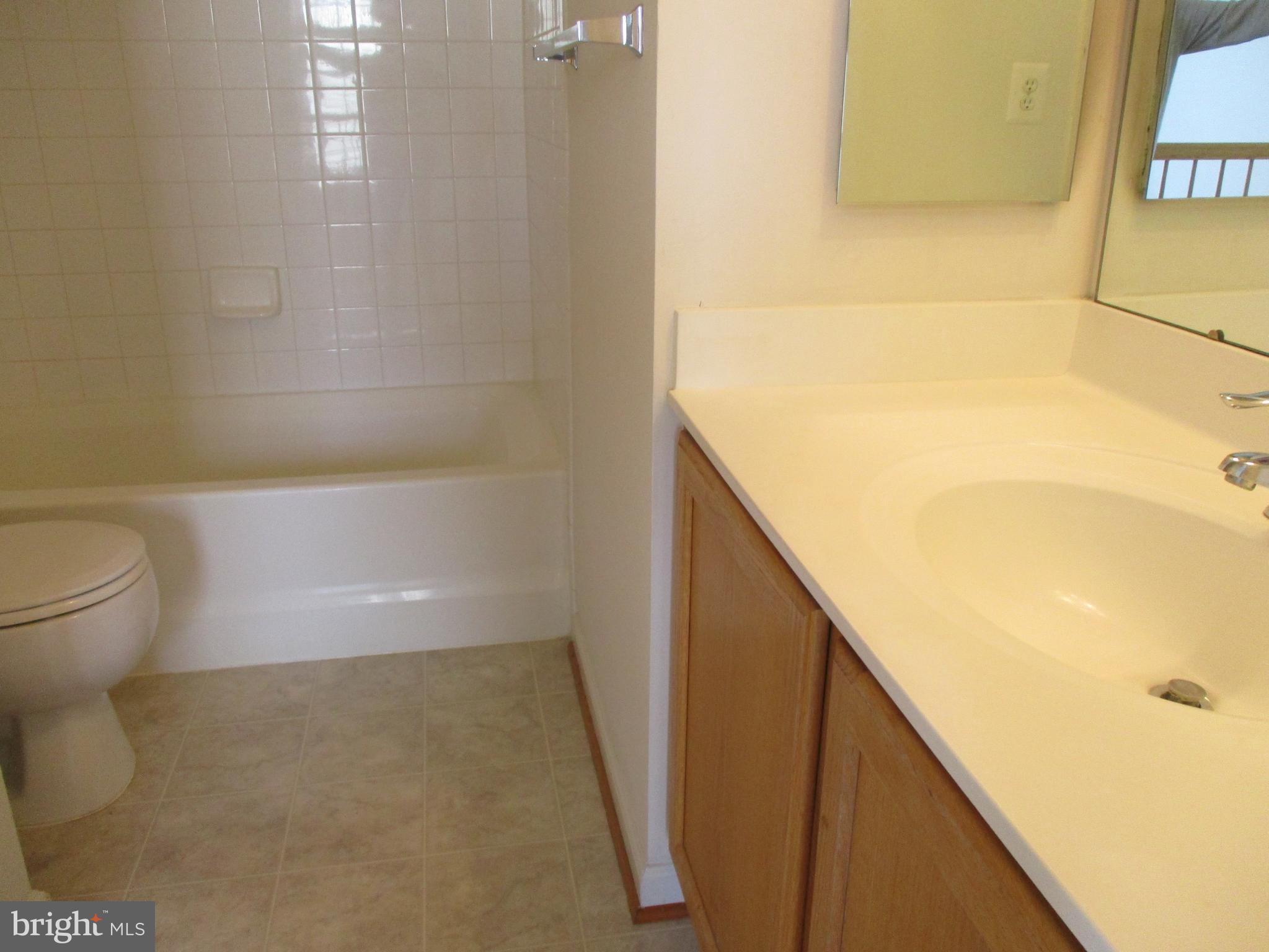 LAKELAND PLACE - Residential