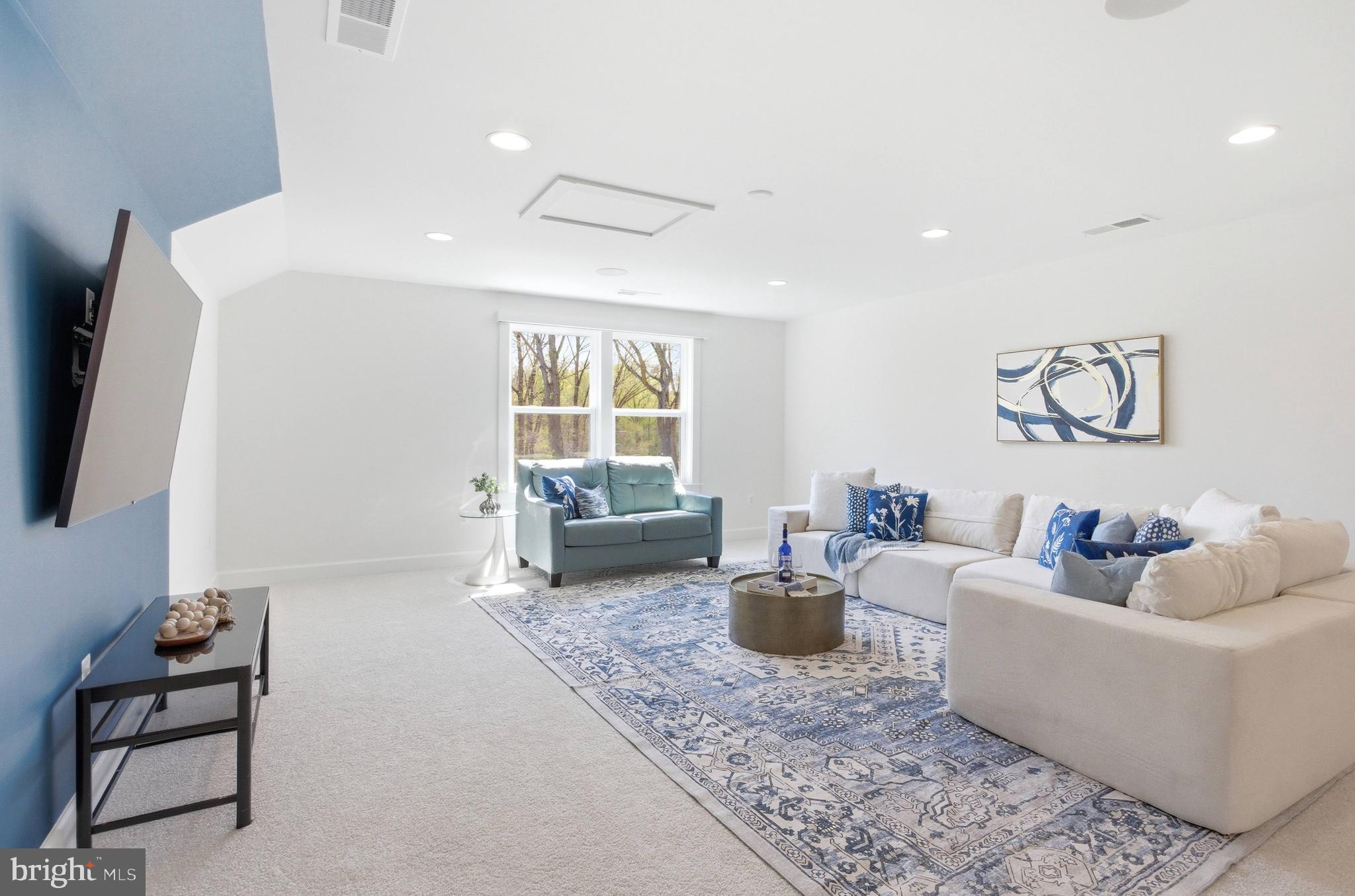 MANTUA - Residential