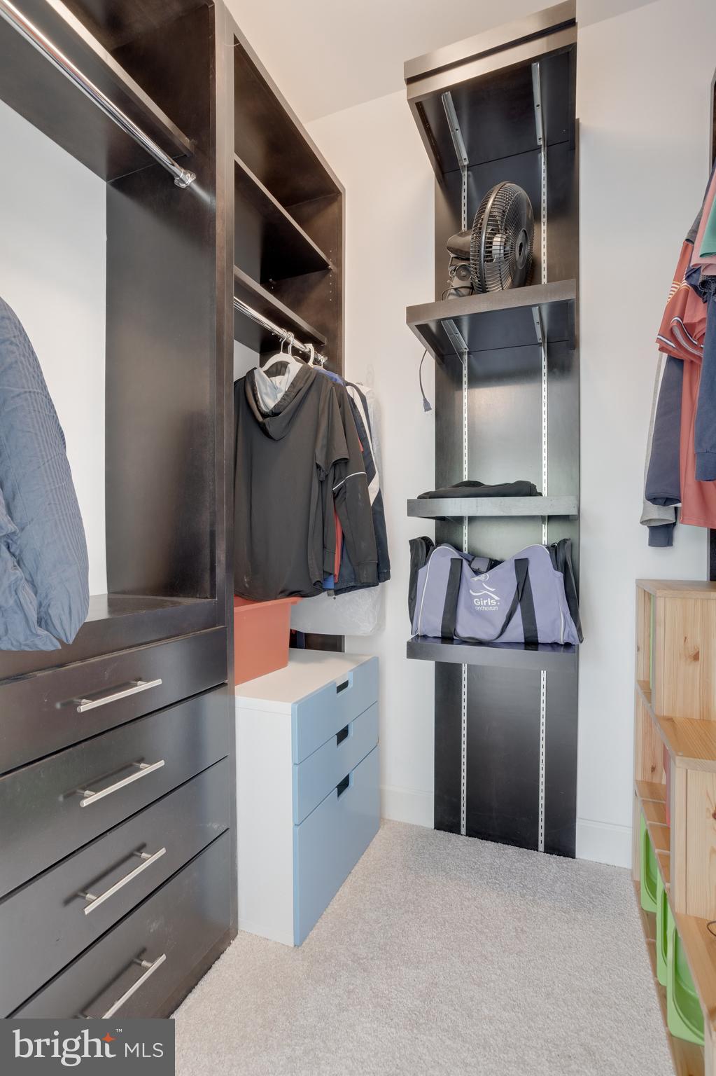 MANTUA - Residential