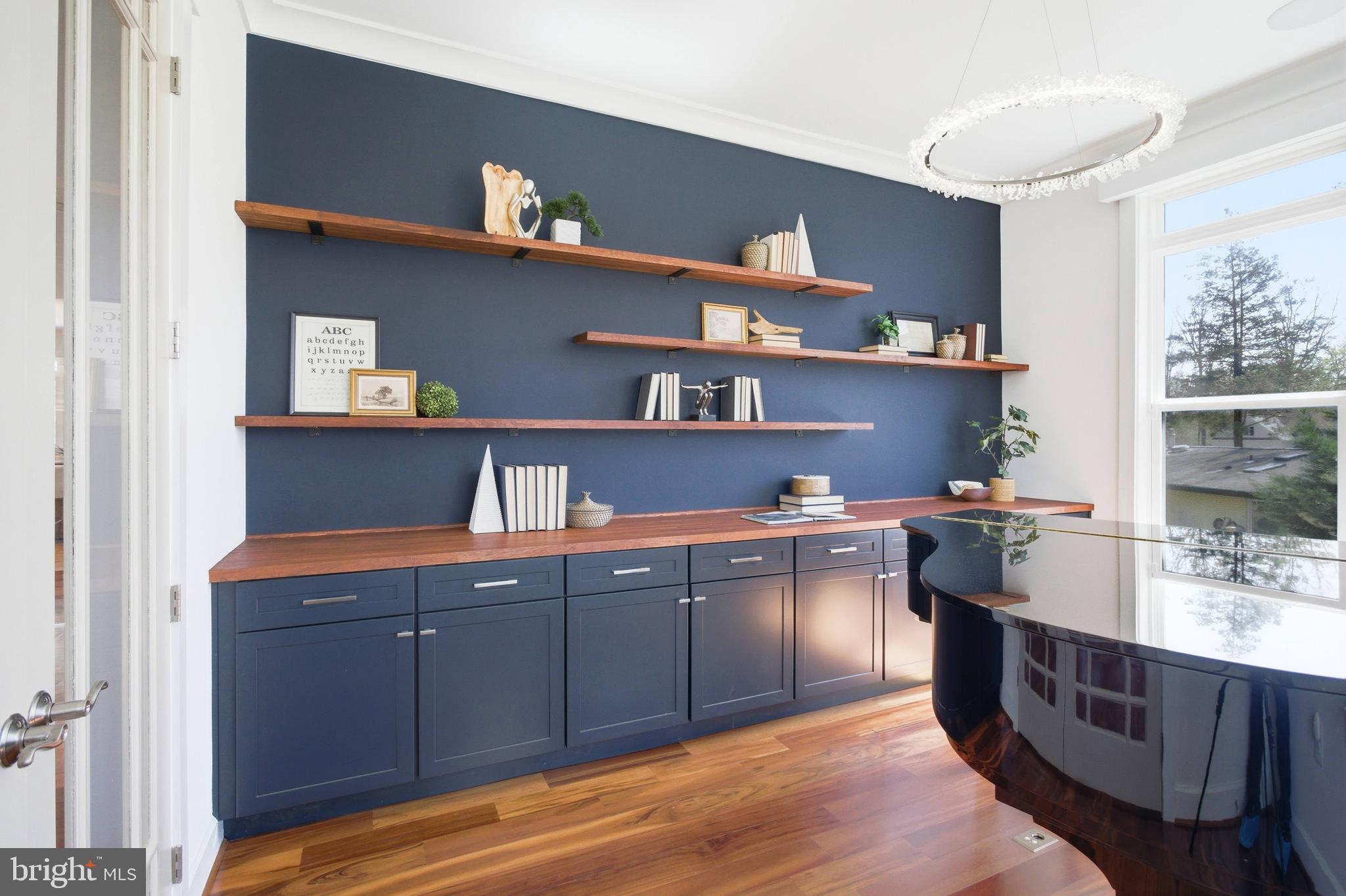 MANTUA - Residential