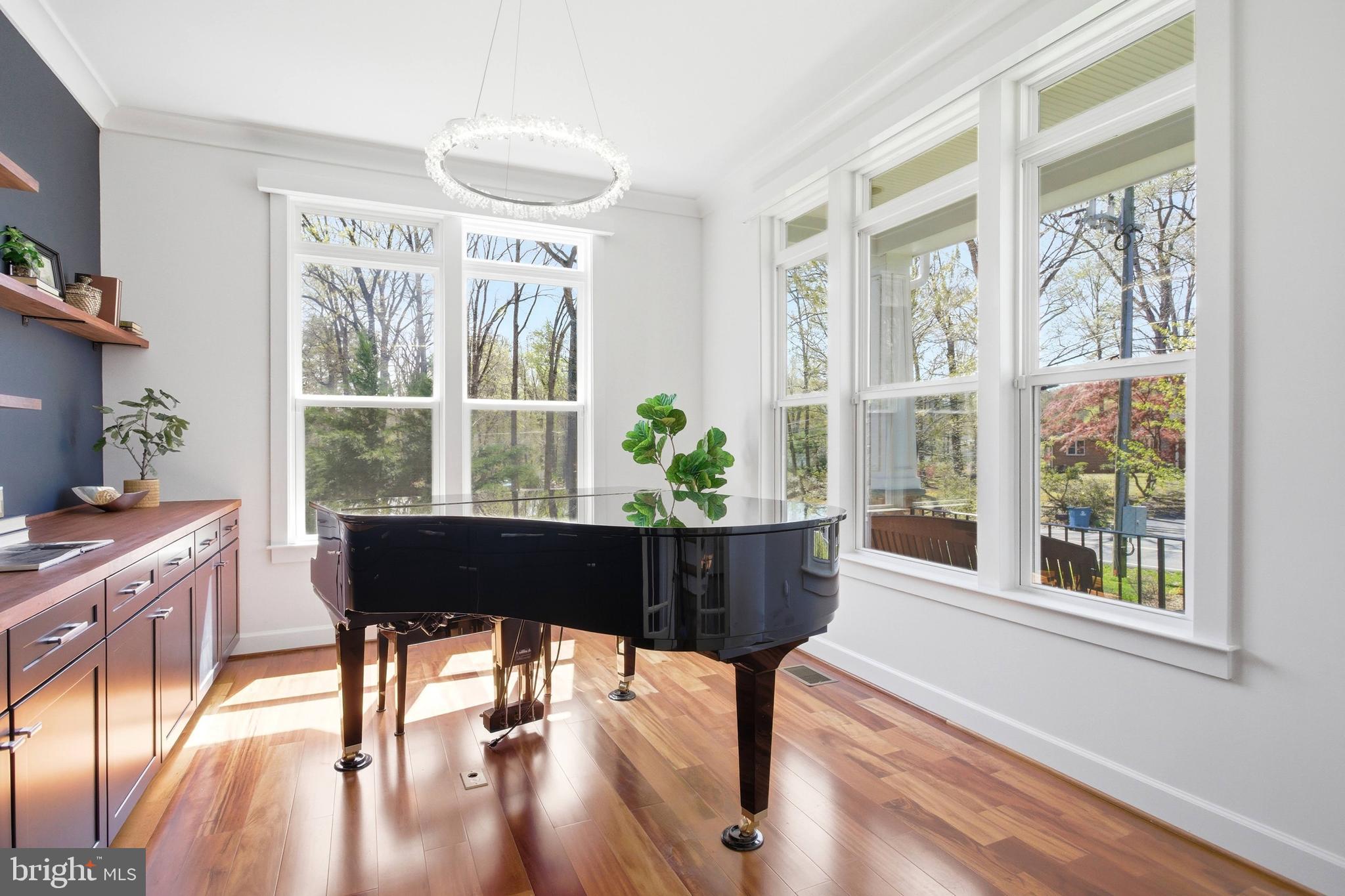 MANTUA - Residential