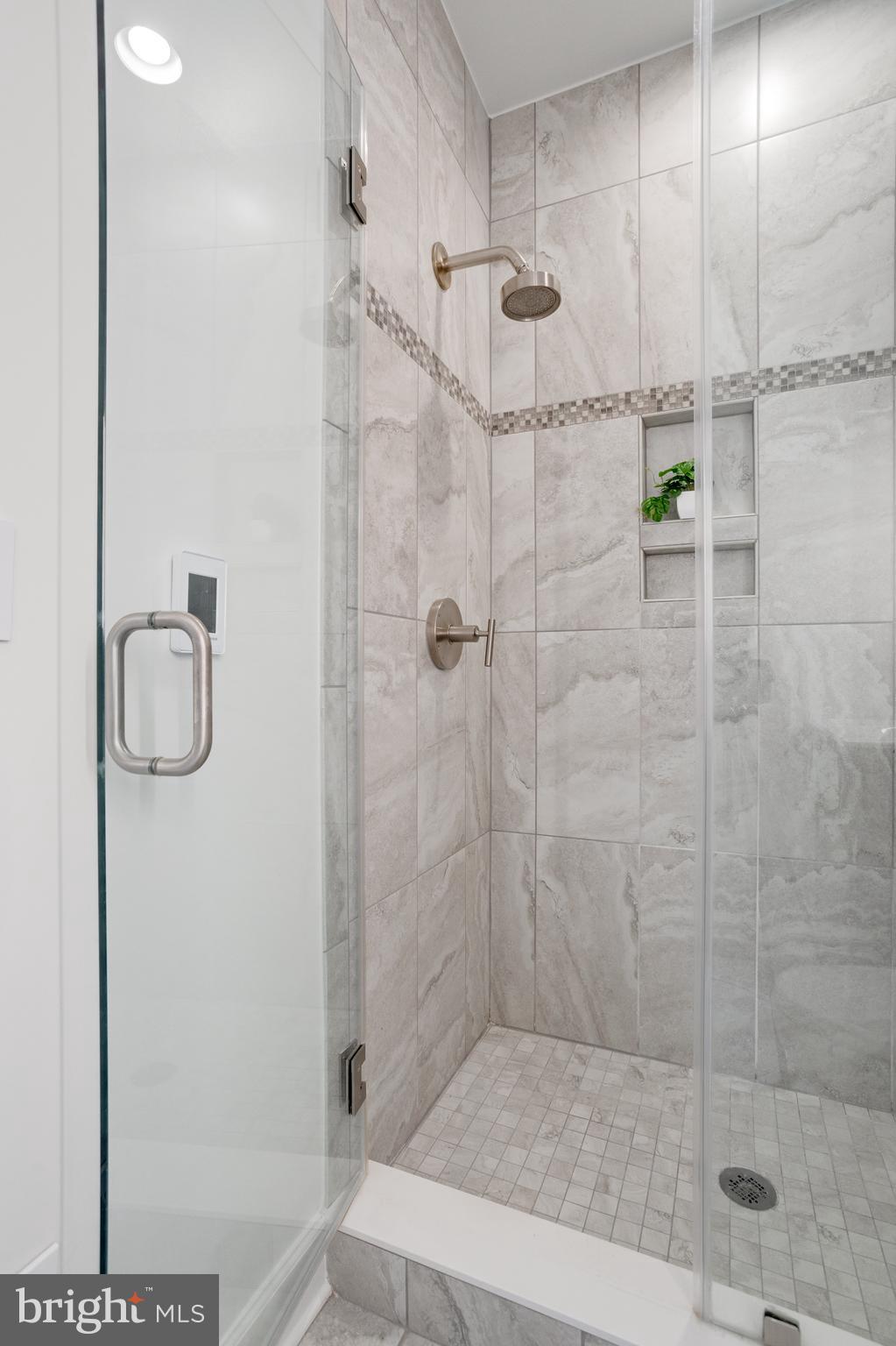 MANTUA - Residential