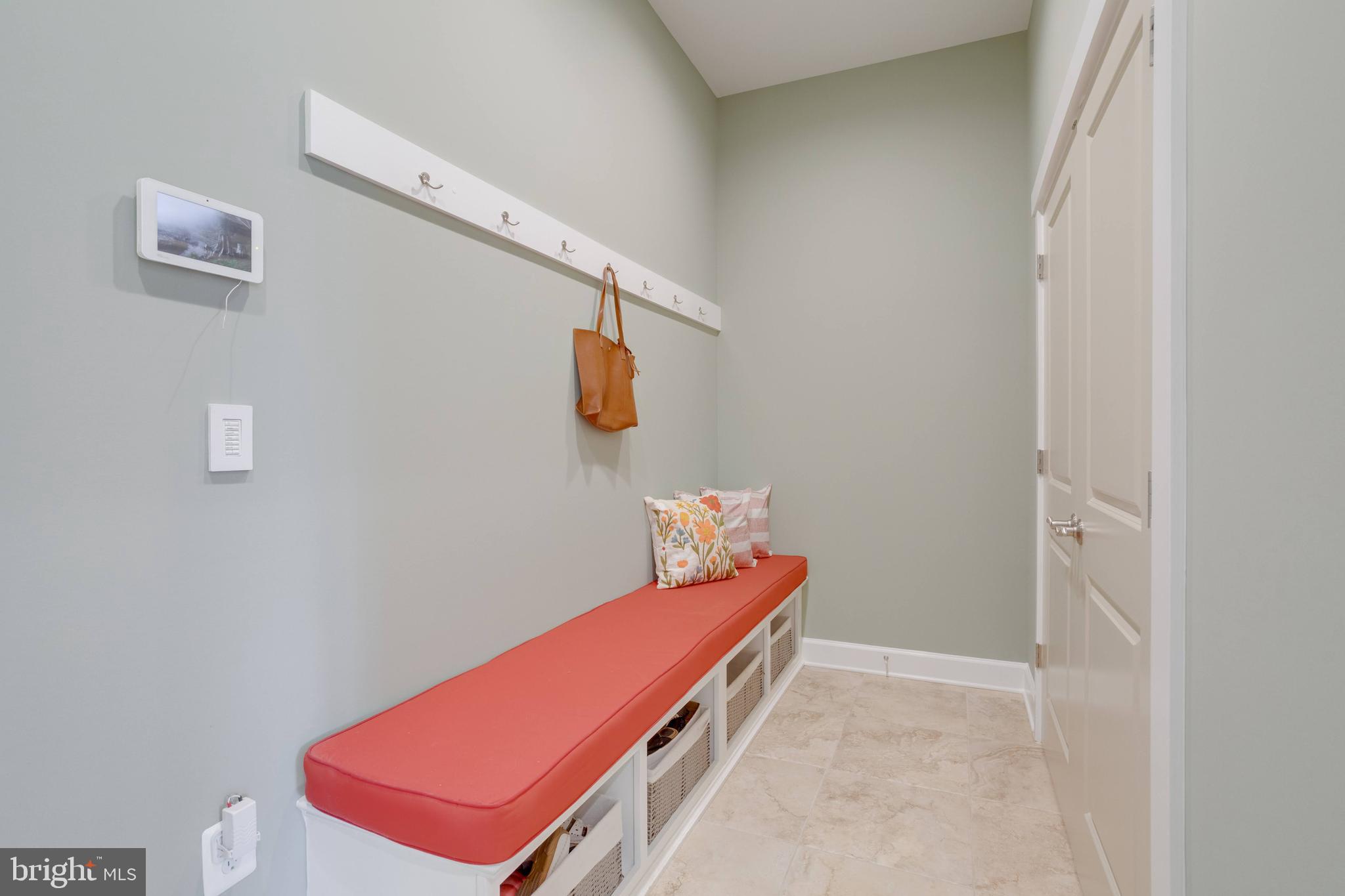 MANTUA - Residential