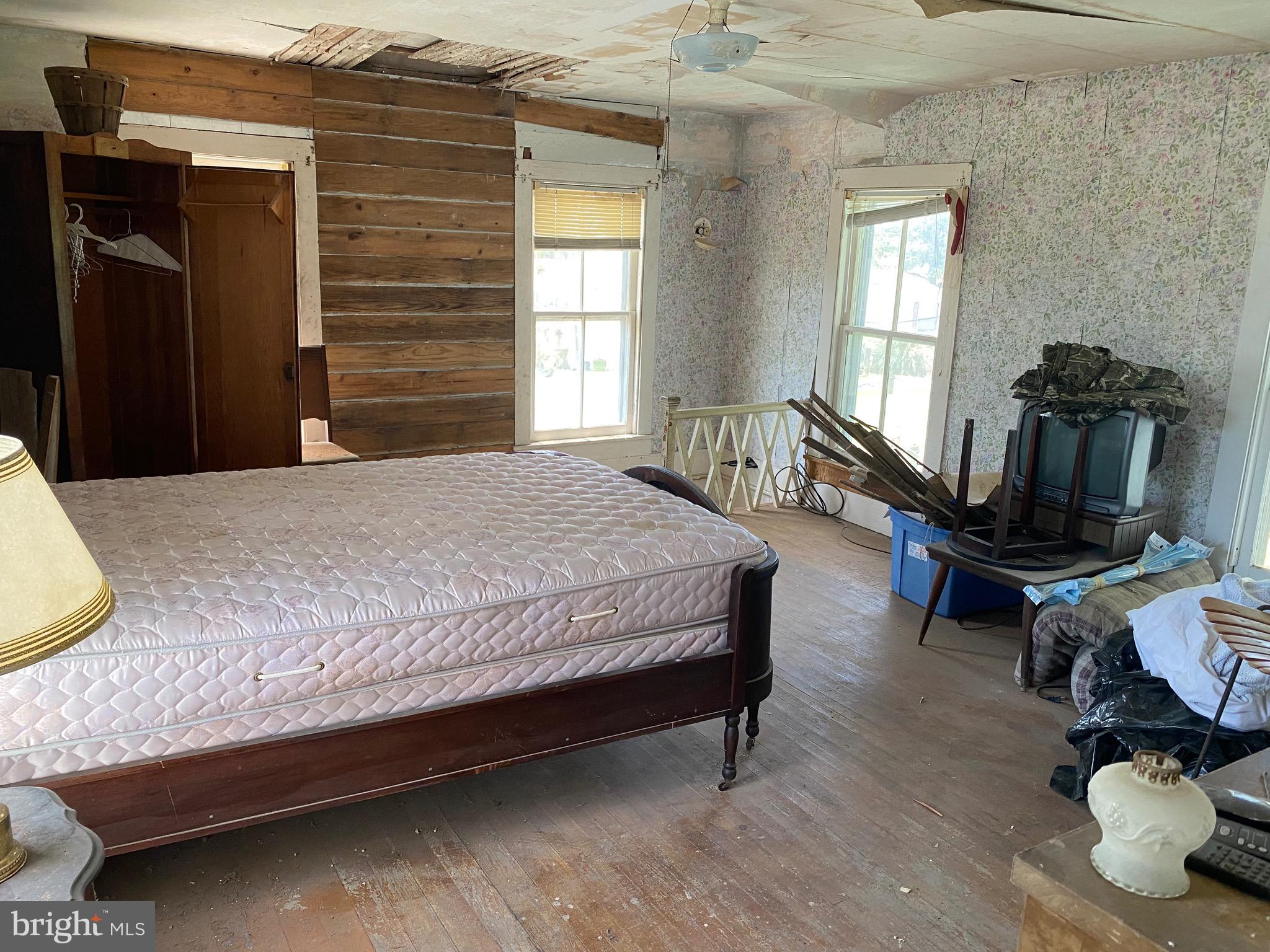 SMITH ISLAND - Residential