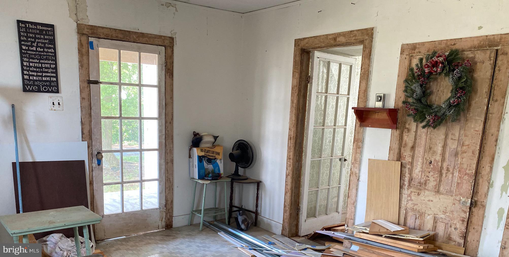 SMITH ISLAND - Residential