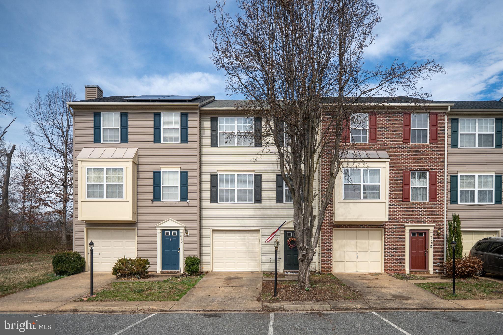 CHARLESTOWN COMMONS - Residential