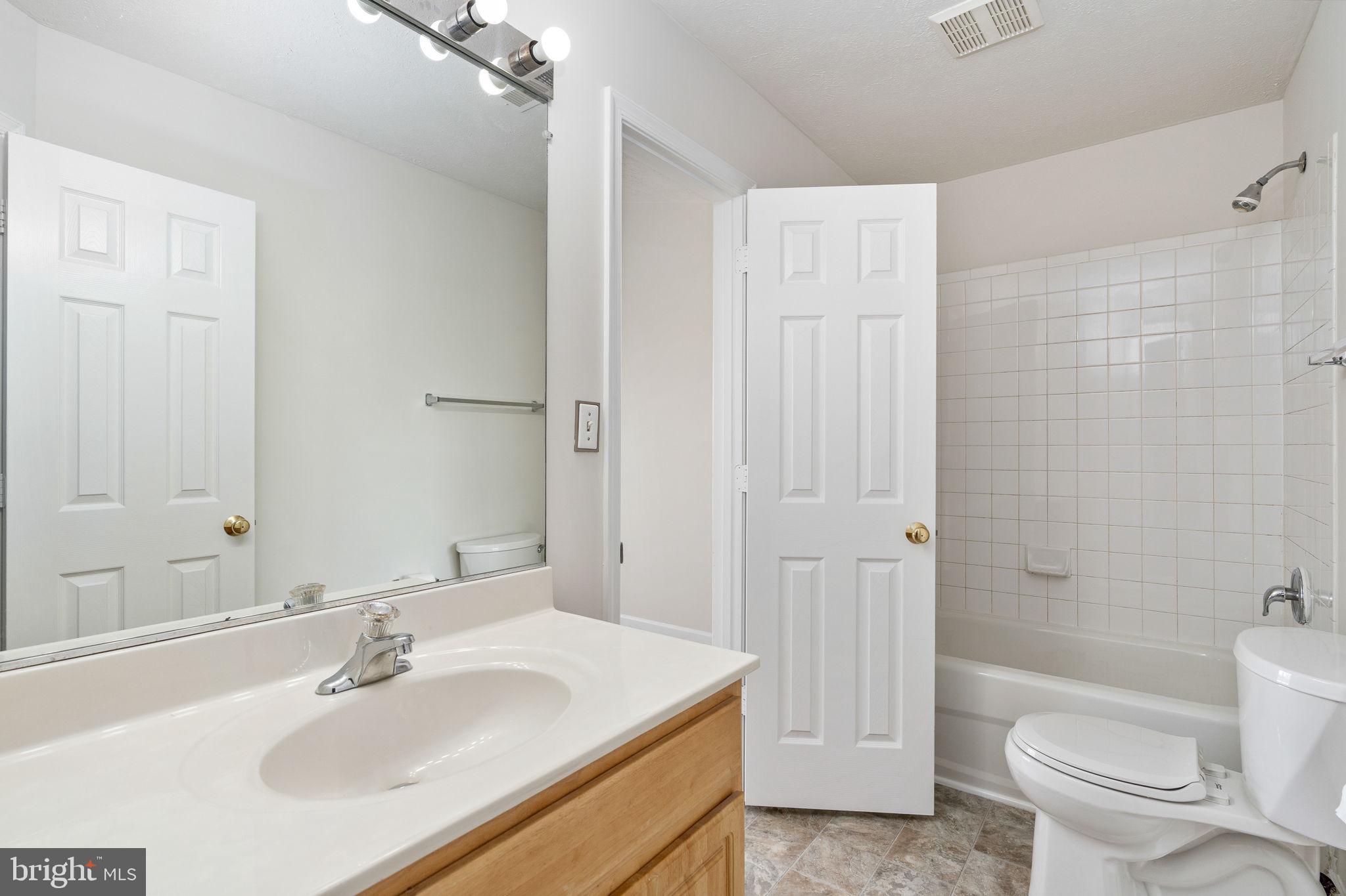 CHARLESTOWN COMMONS - Residential