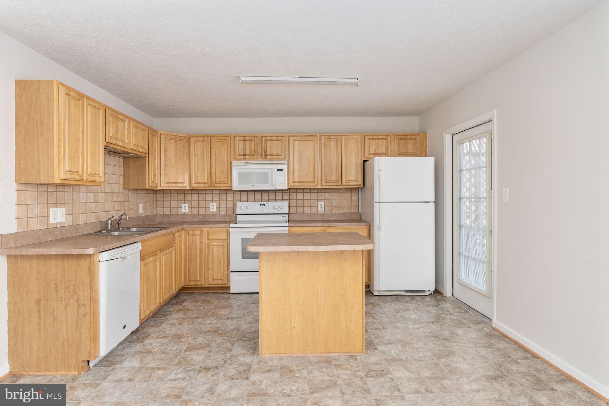 CHARLESTOWN COMMONS - Residential