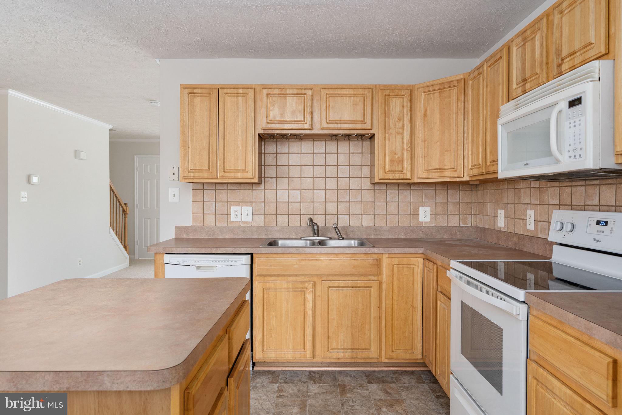 CHARLESTOWN COMMONS - Residential