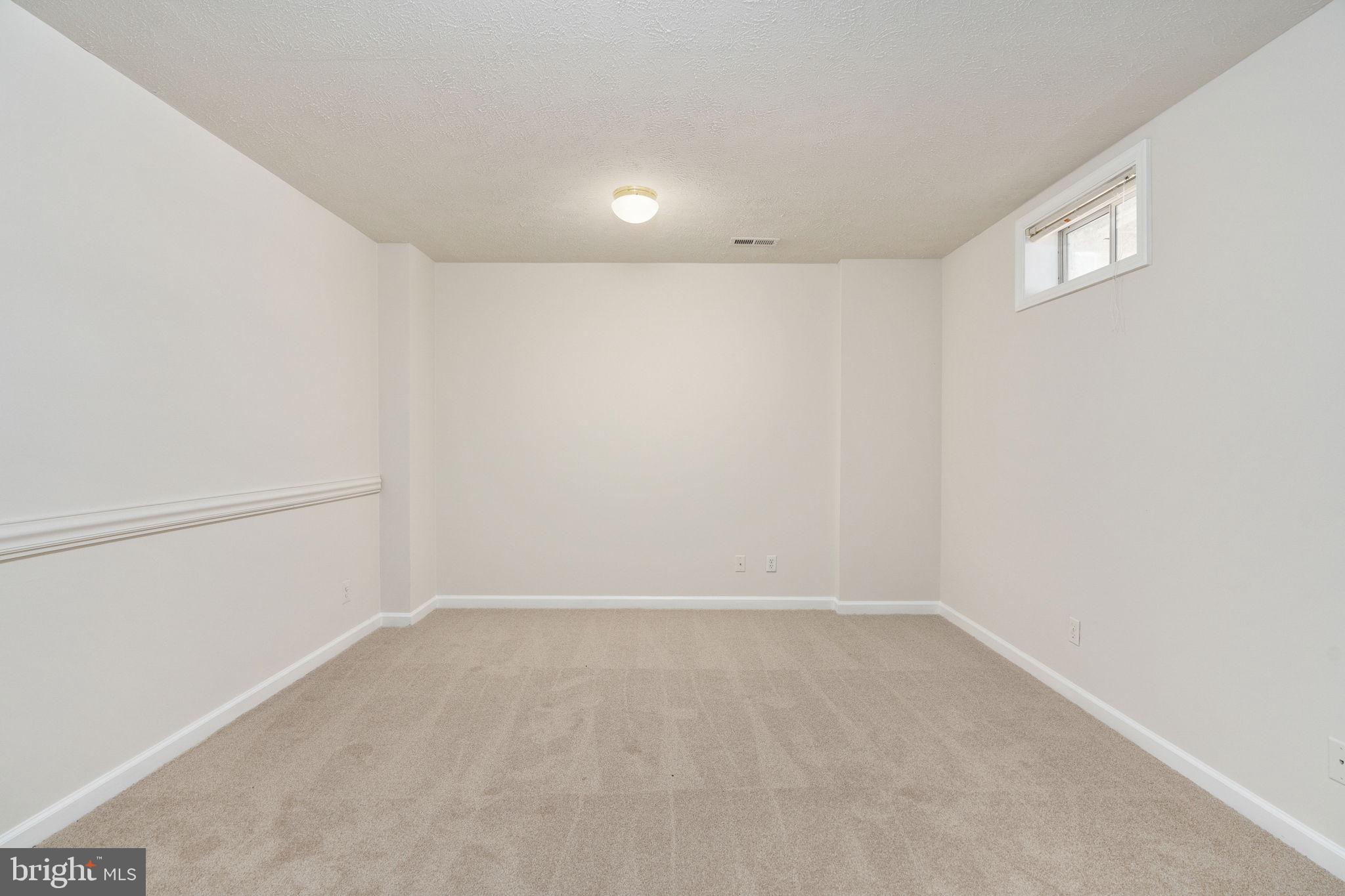 CHARLESTOWN COMMONS - Residential