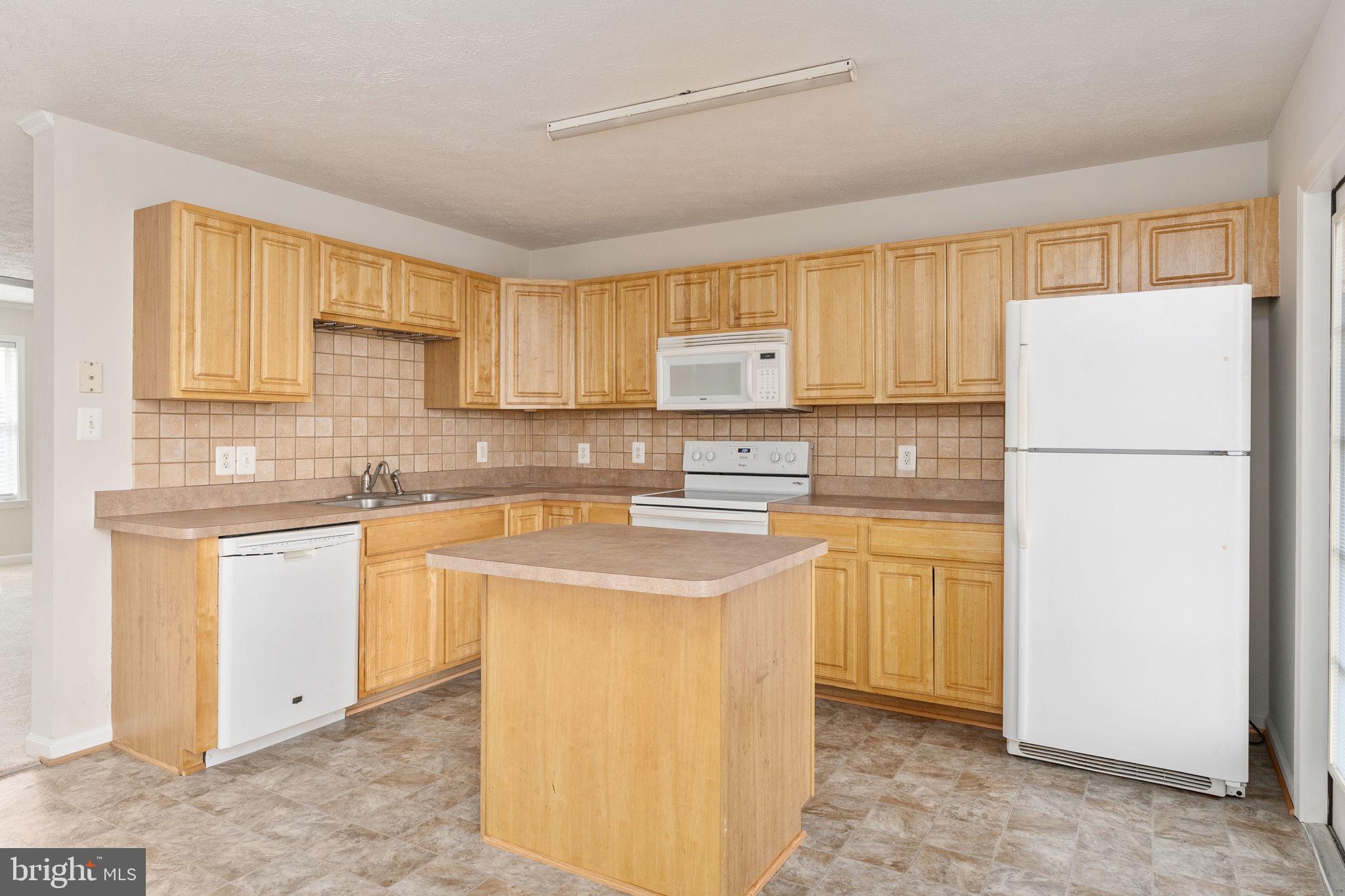 CHARLESTOWN COMMONS - Residential