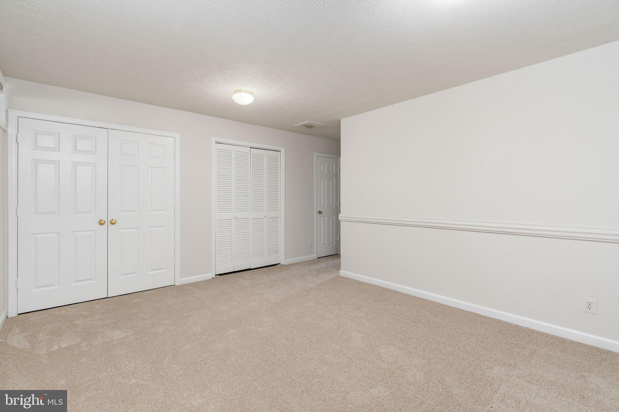 CHARLESTOWN COMMONS - Residential