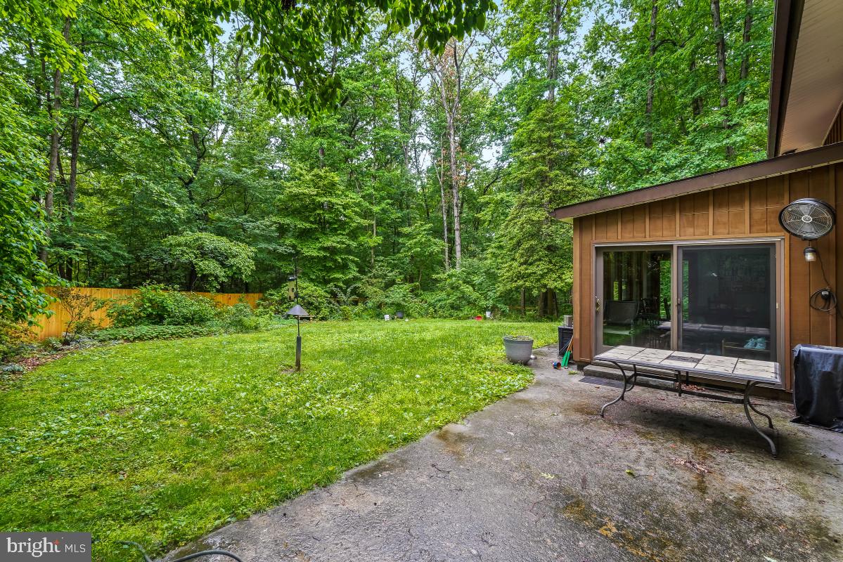 8545 PINEWAY COURT