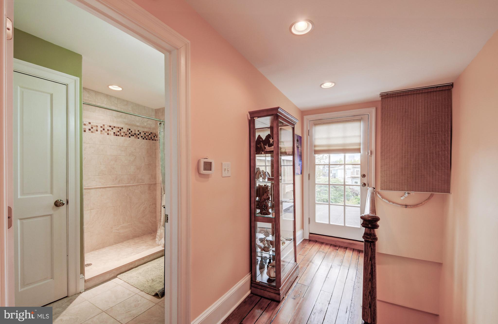 BUTCHER'S HILL - Residential