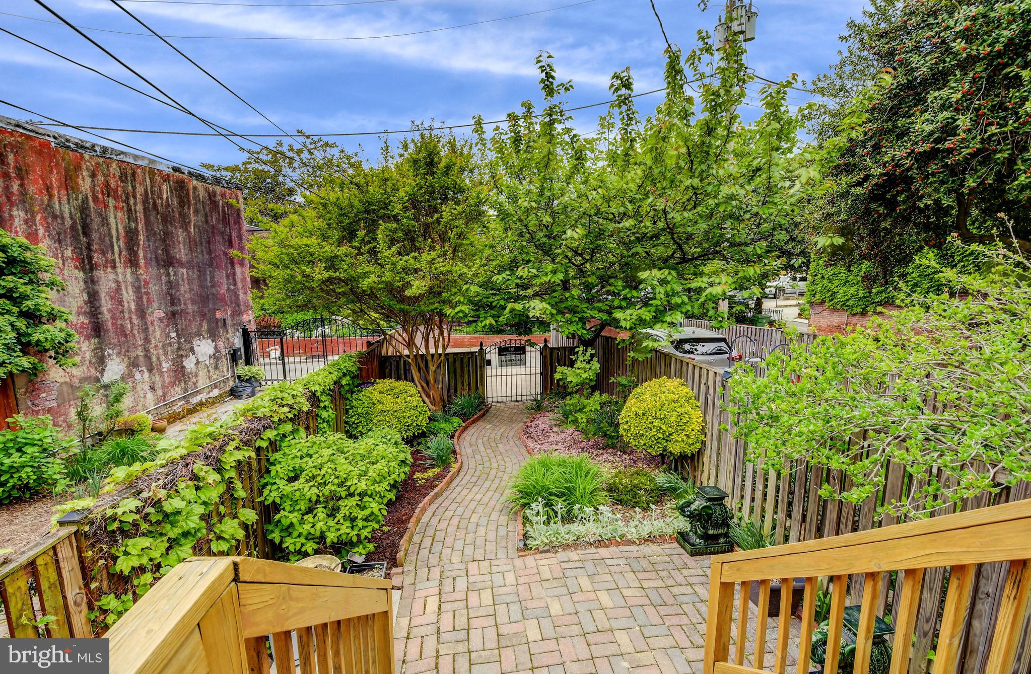 BUTCHER'S HILL - Residential