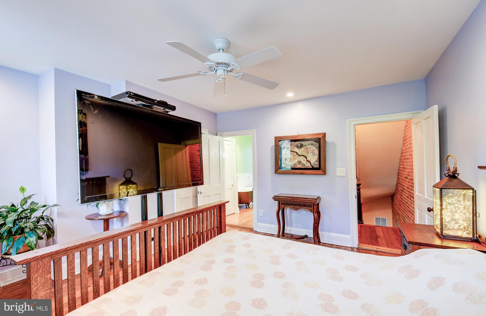 BUTCHER'S HILL - Residential