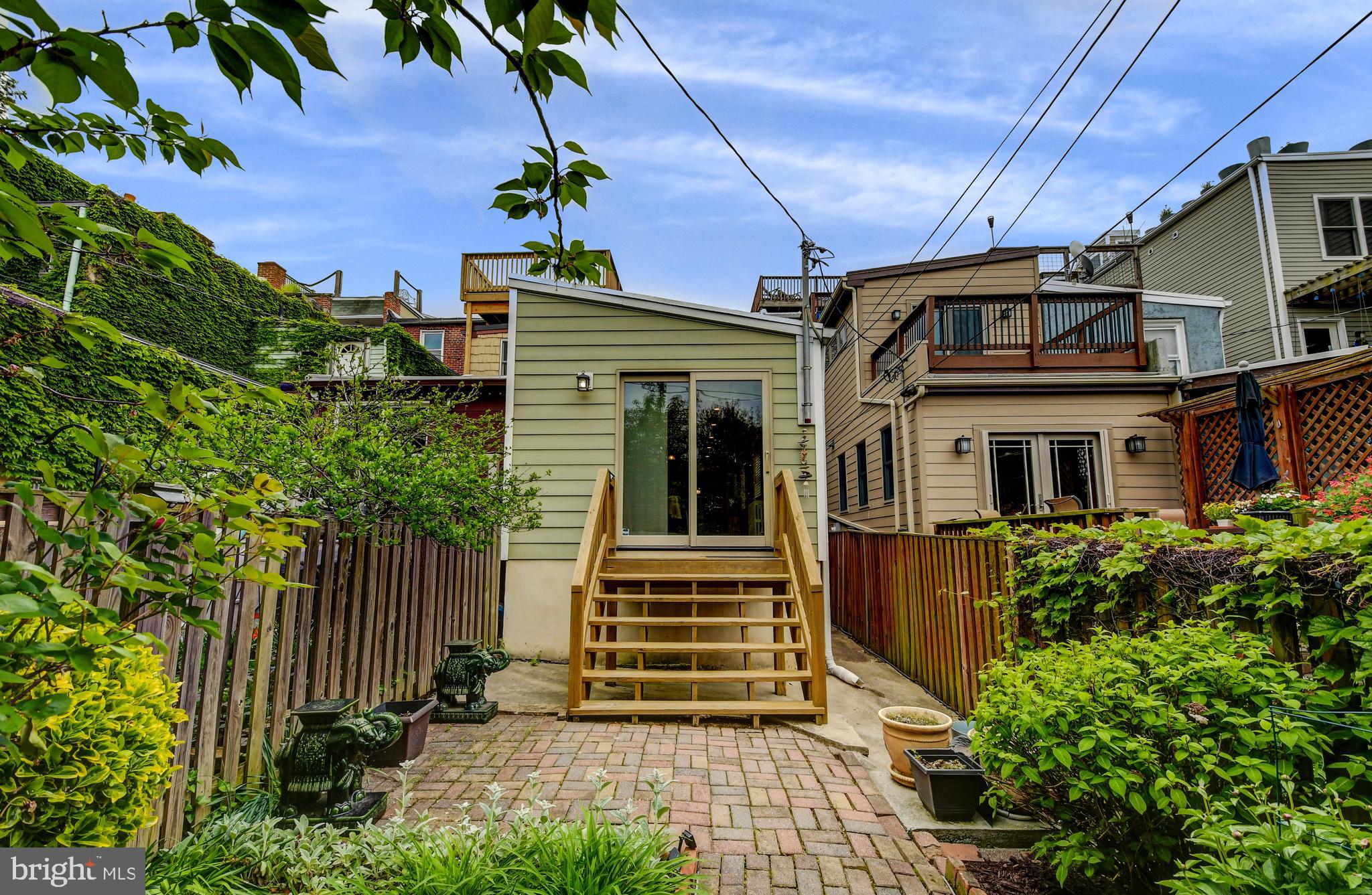 BUTCHER'S HILL - Residential