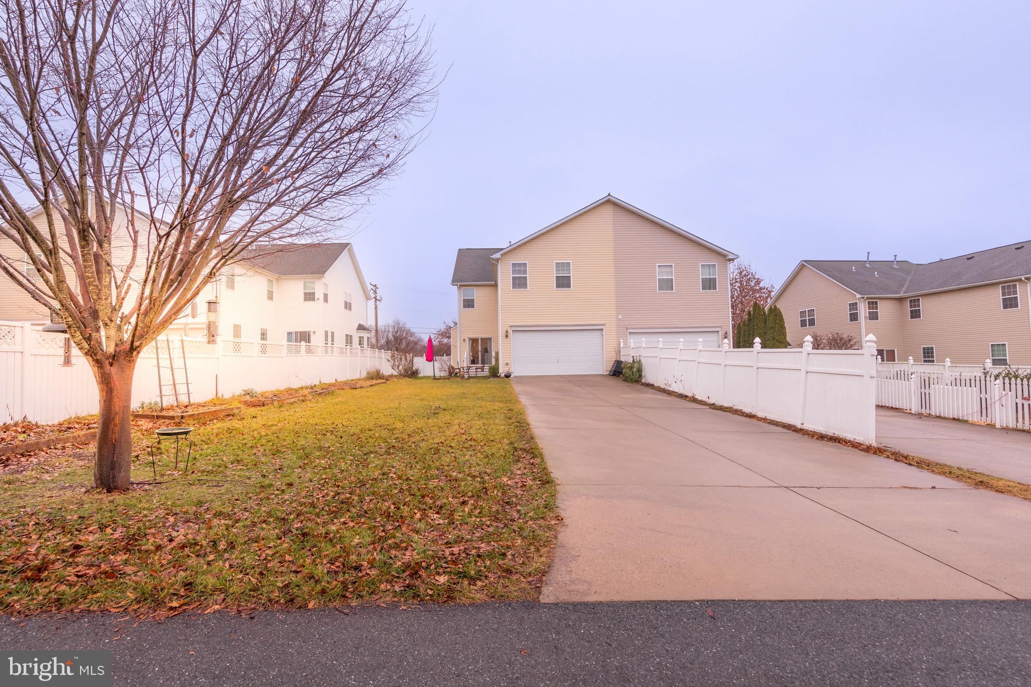 ORCHARD CROSSING - Residential