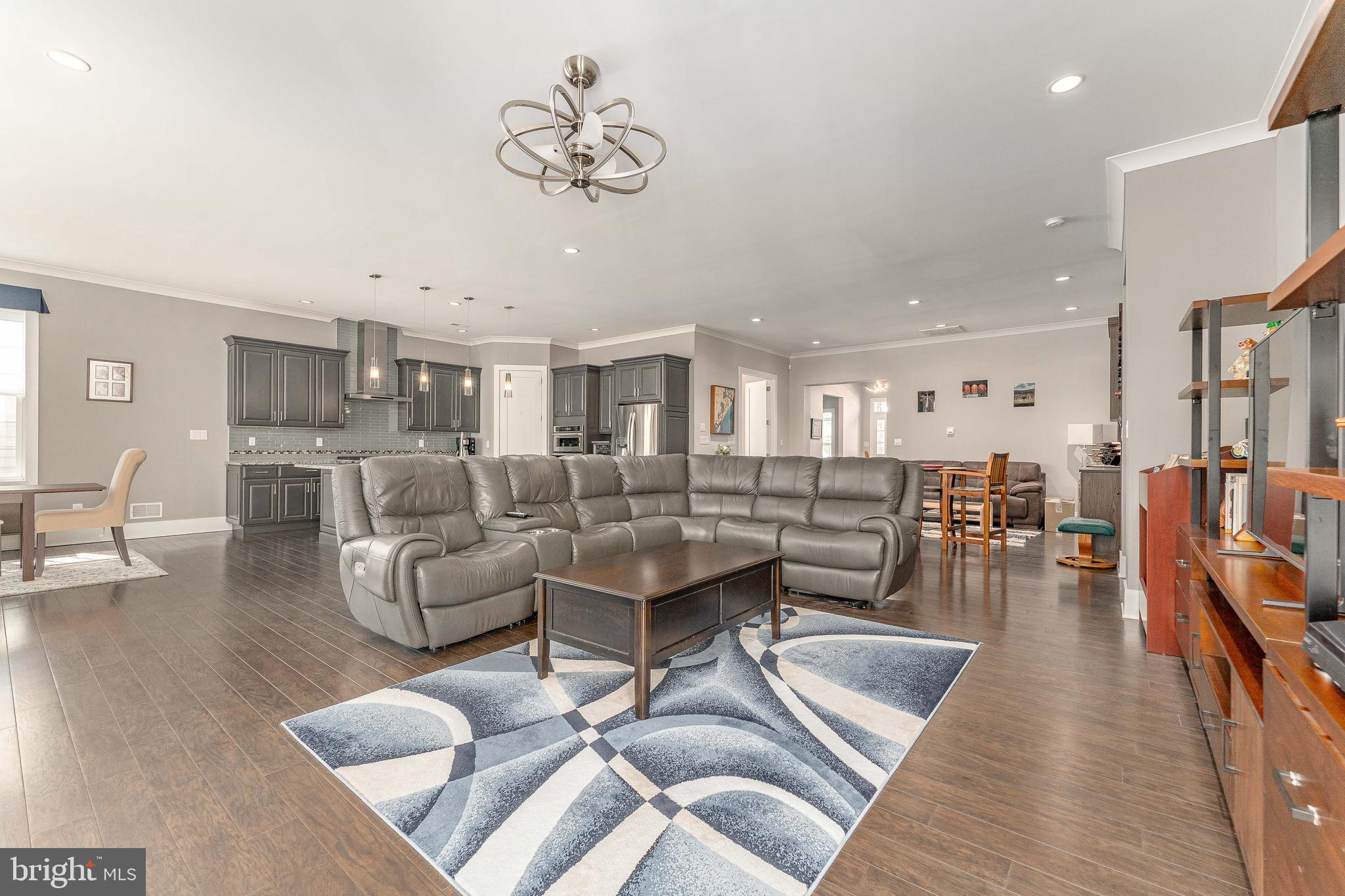 REGENCY AT KIMBER GL - Residential