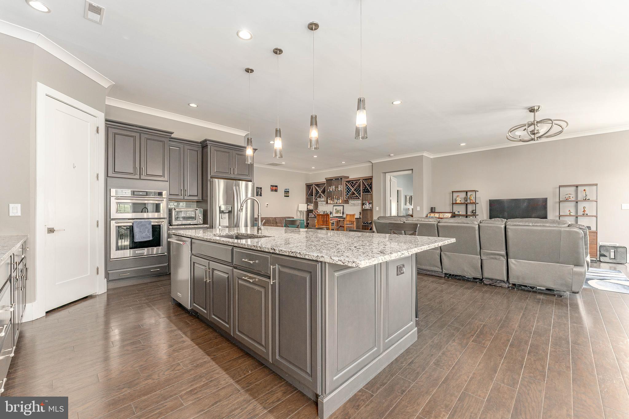 REGENCY AT KIMBER GL - Residential