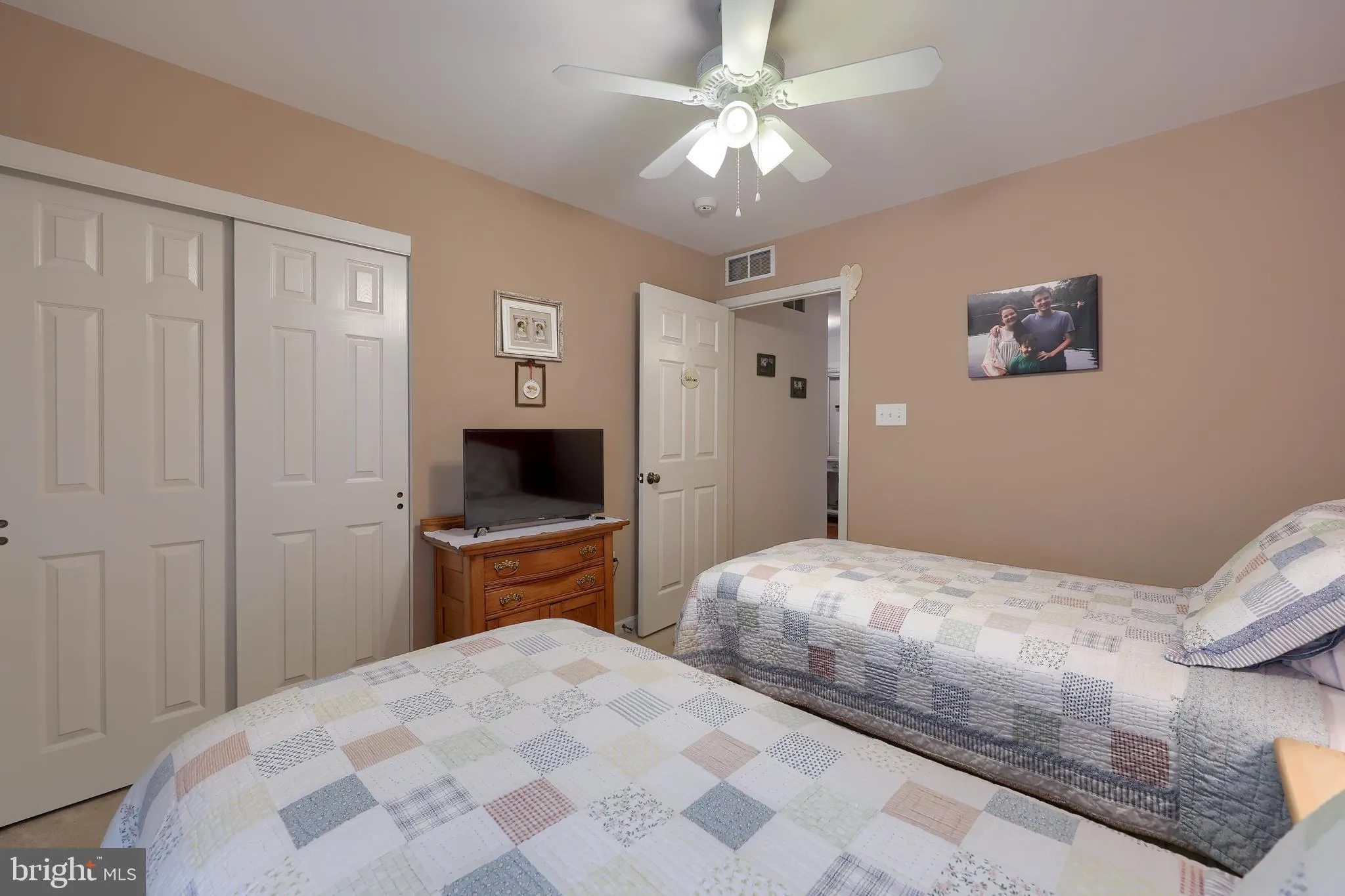 Gordonville, Pennsylvania 17529, United States, 3 Bedrooms Bedrooms, ,2 BathroomsBathrooms,Residential,Pending,123388