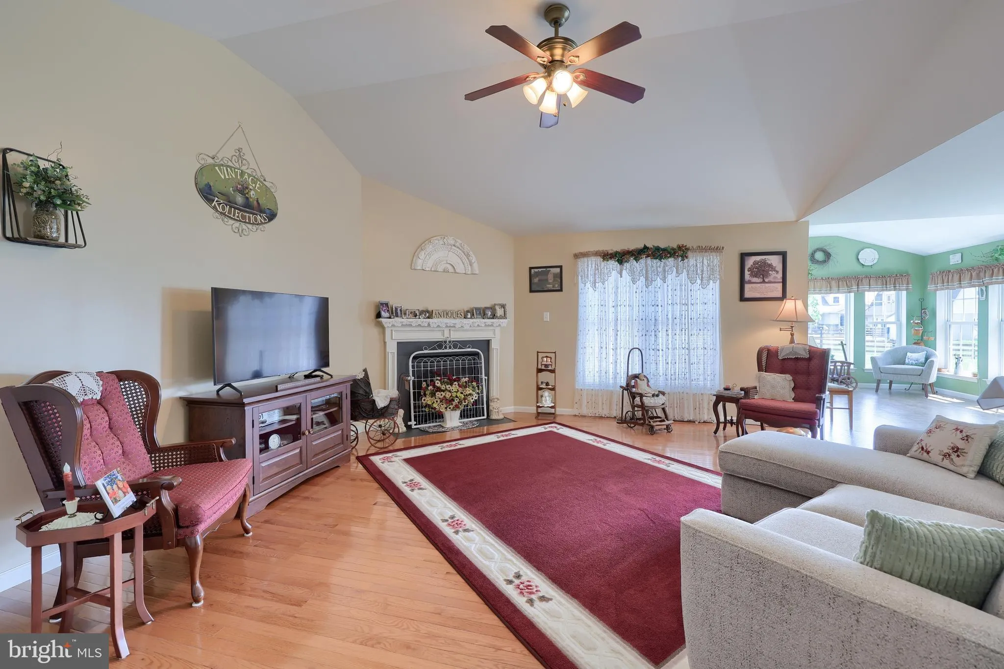 Gordonville, Pennsylvania 17529, United States, 3 Bedrooms Bedrooms, ,2 BathroomsBathrooms,Residential,Pending,123388