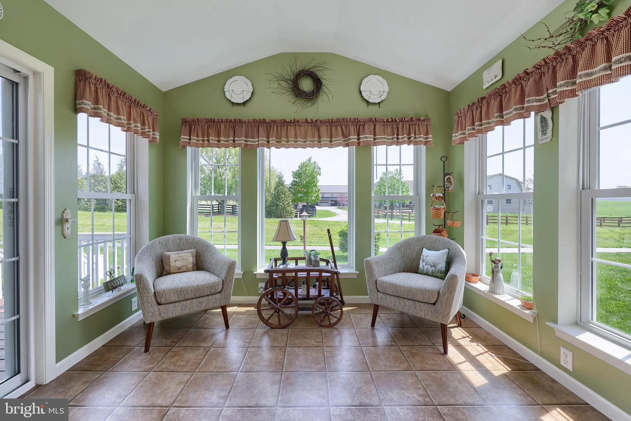 Gordonville, Pennsylvania 17529, United States, 3 Bedrooms Bedrooms, ,2 BathroomsBathrooms,Residential,Pending,123388