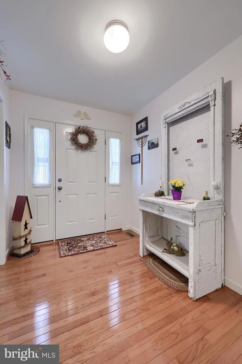 Gordonville, Pennsylvania 17529, United States, 3 Bedrooms Bedrooms, ,2 BathroomsBathrooms,Residential,Pending,123388